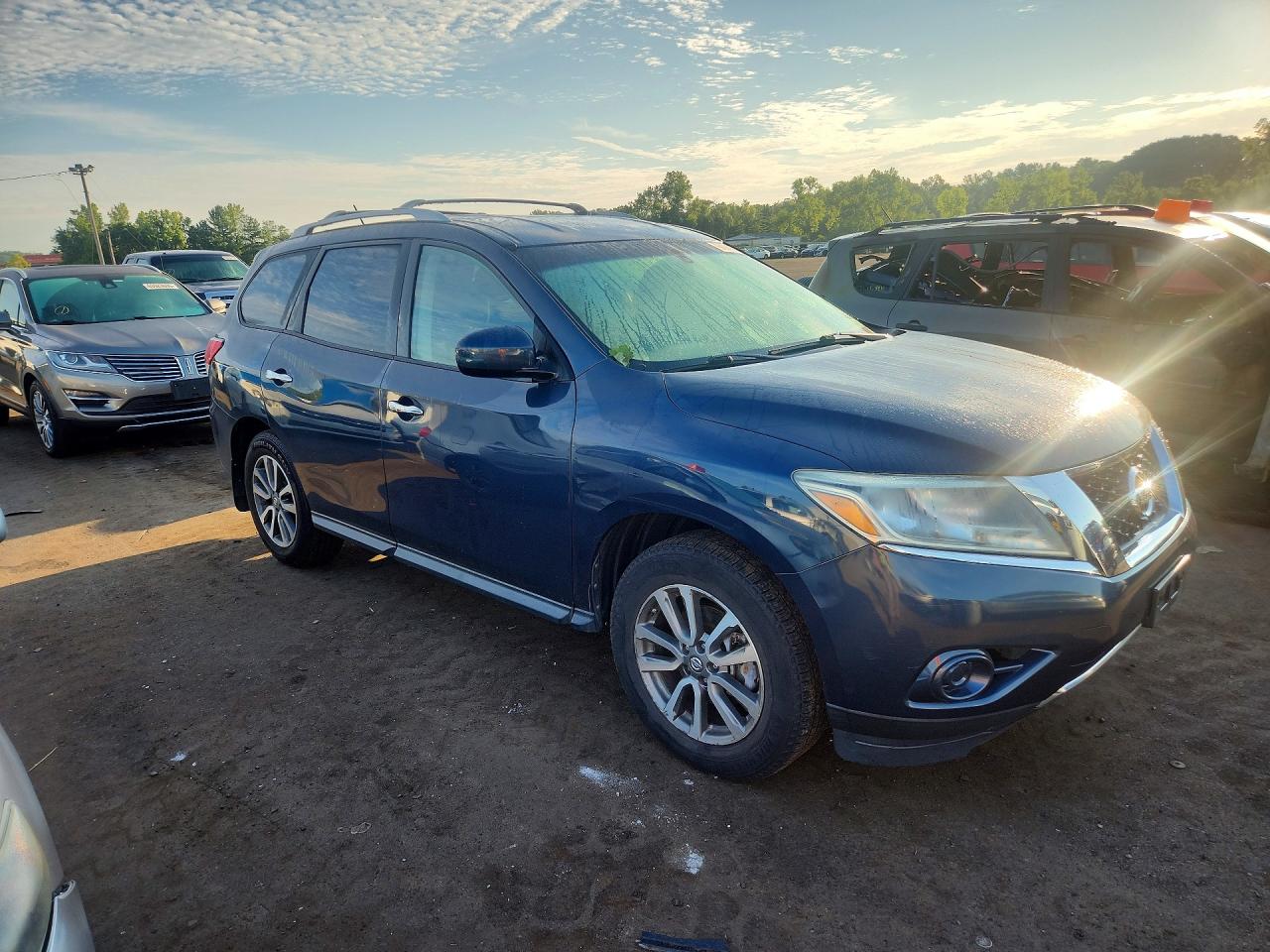 2013 Nissan Pathfinder S Blue vin: 5N1AR2MMXDC640025