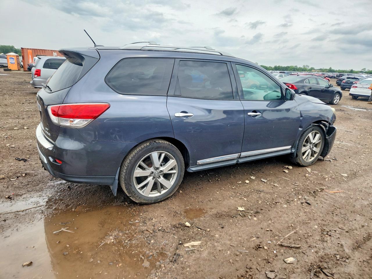 2013 Nissan Pathfinder S Серый vin: 5N1AR2MMXDC644673