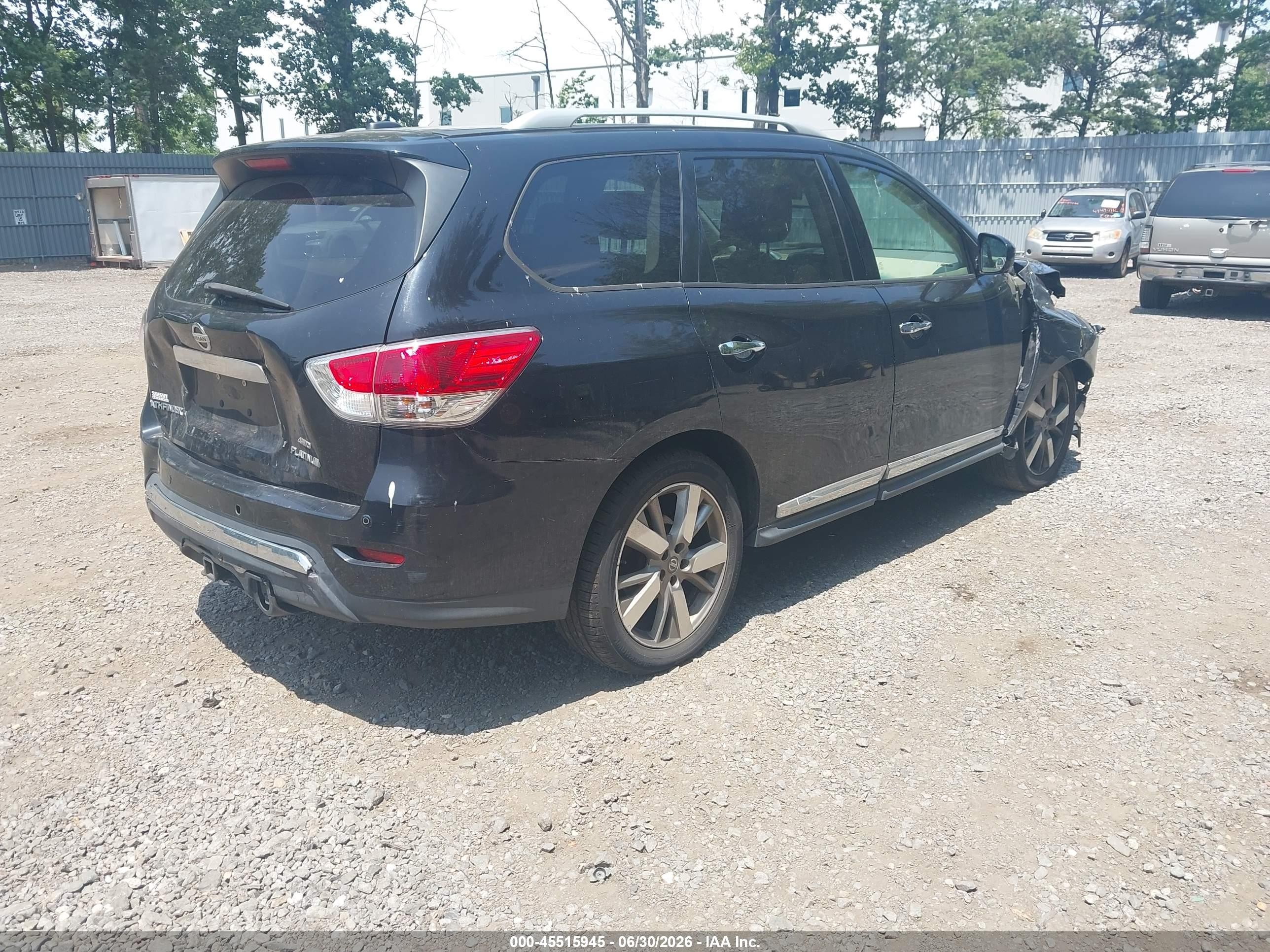 2013 Nissan Pathfinder Platinum Черный vin: 5N1AR2MMXDC656385