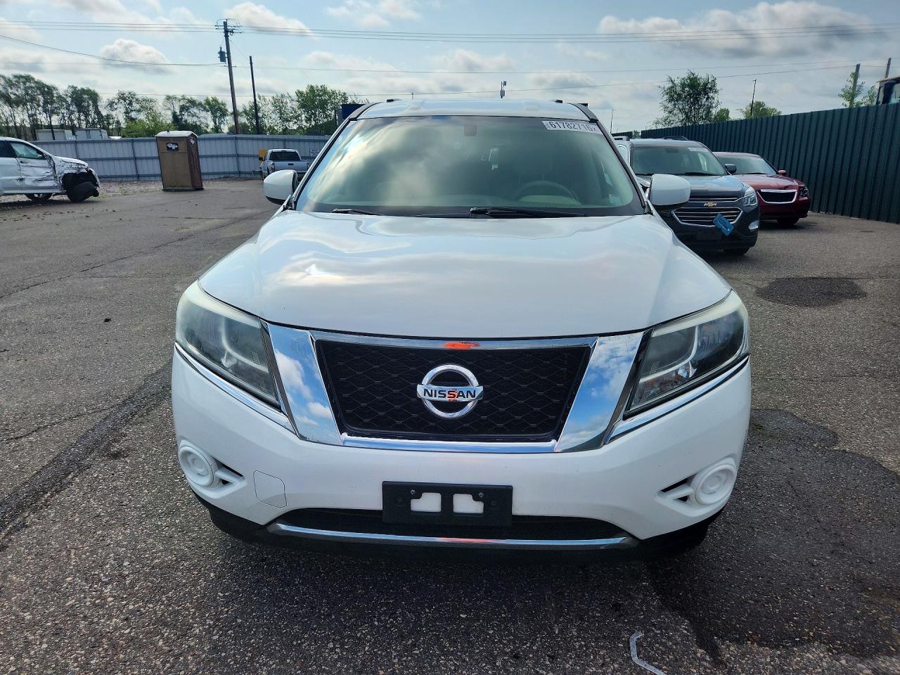 2013 Nissan Pathfinder S White vin: 5N1AR2MMXDC672750