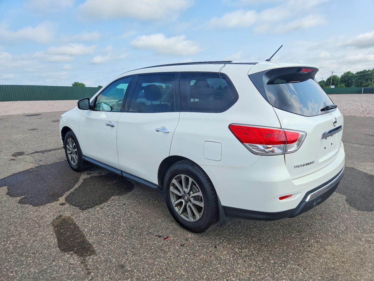 2013 Nissan Pathfinder S White vin: 5N1AR2MMXDC672750