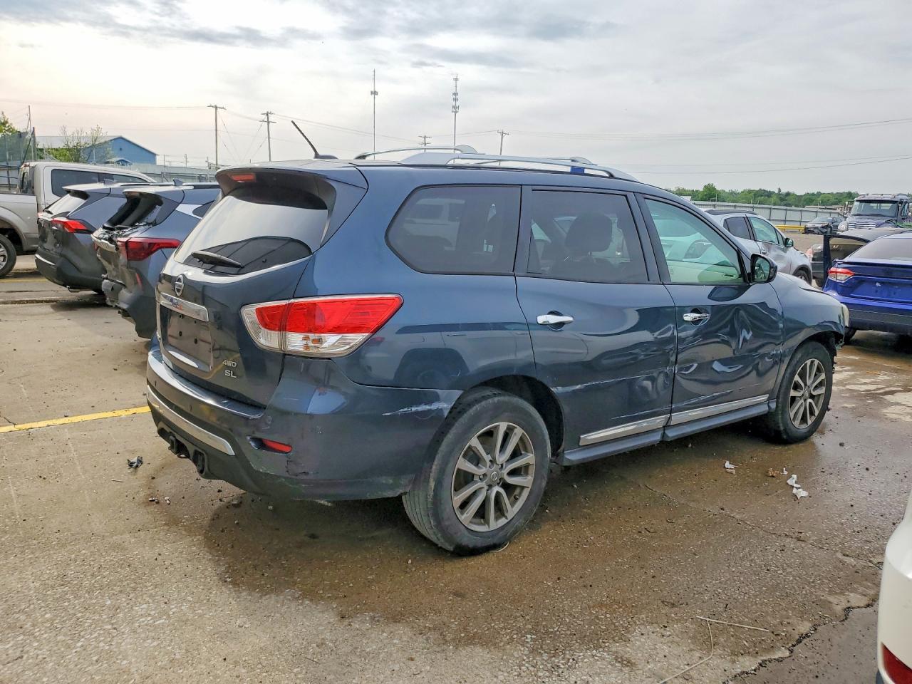 2014 Nissan Pathfinder S Blue vin: 5N1AR2MMXEC600514