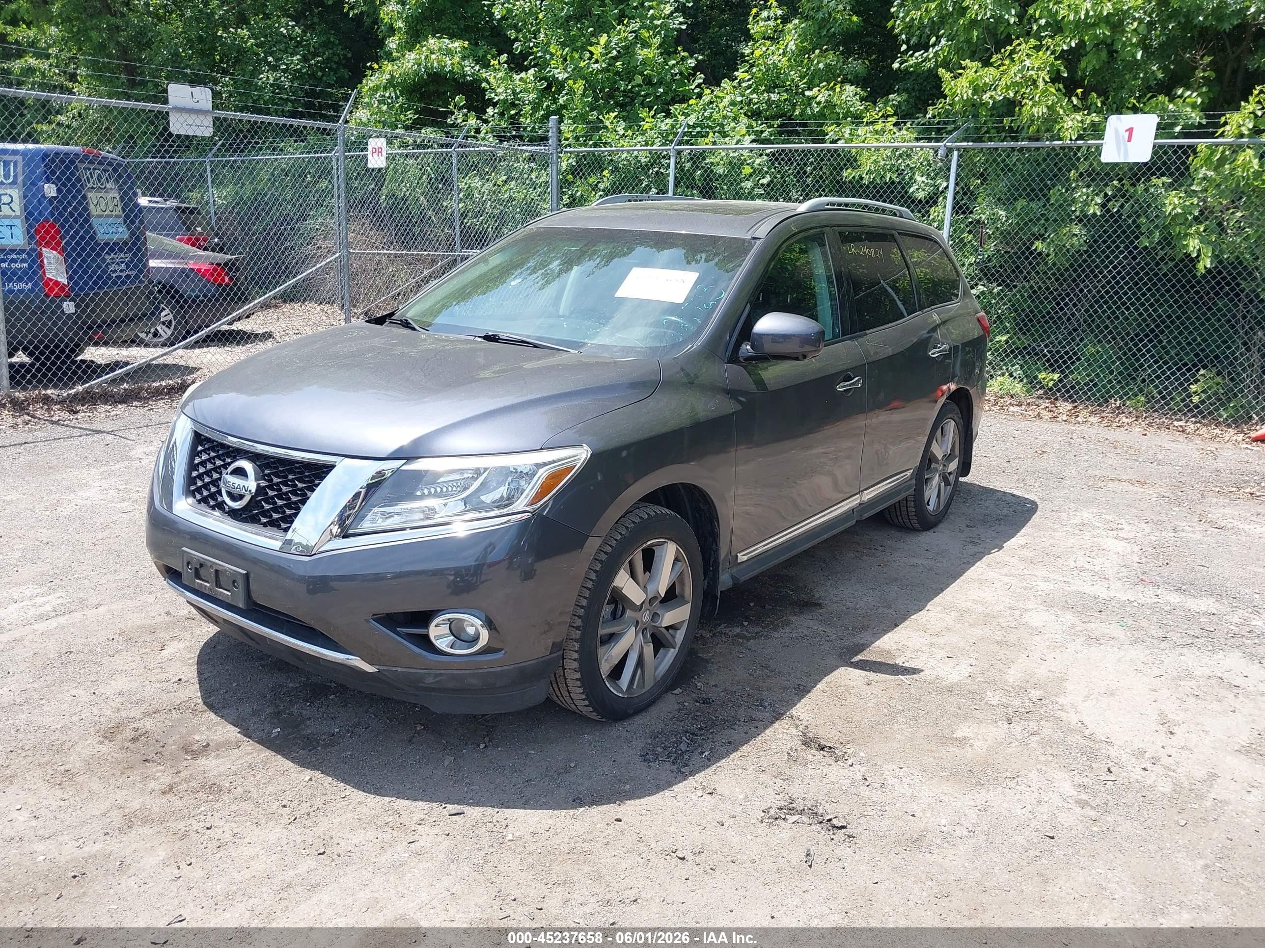 2014 Nissan Pathfinder Platinum Gray vin: 5N1AR2MMXEC624523