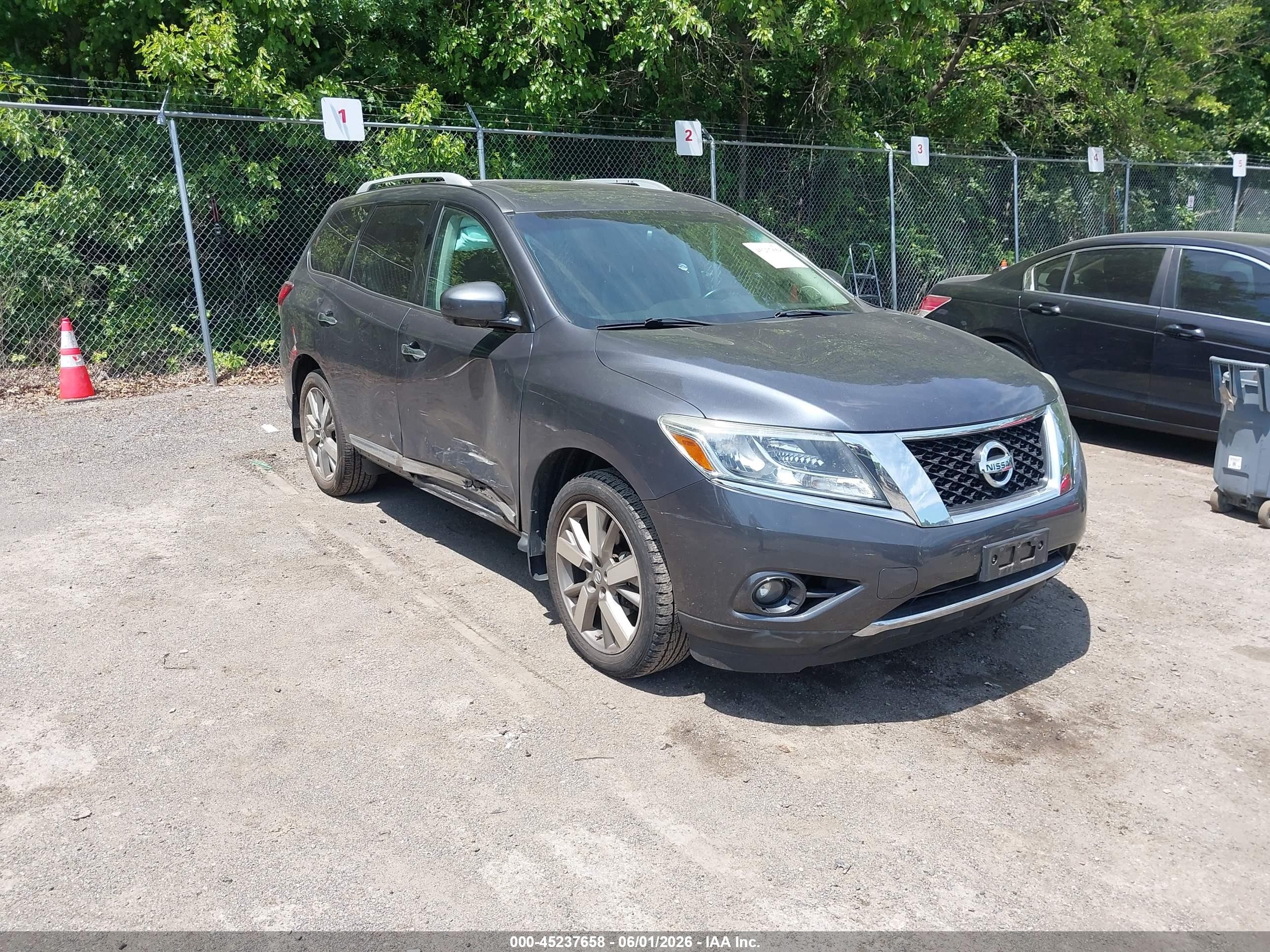 2014 Nissan Pathfinder Platinum Gray vin: 5N1AR2MMXEC624523