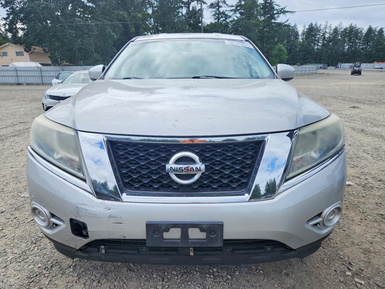 2014 Nissan Pathfinder S Silver vin: 5N1AR2MMXEC692997