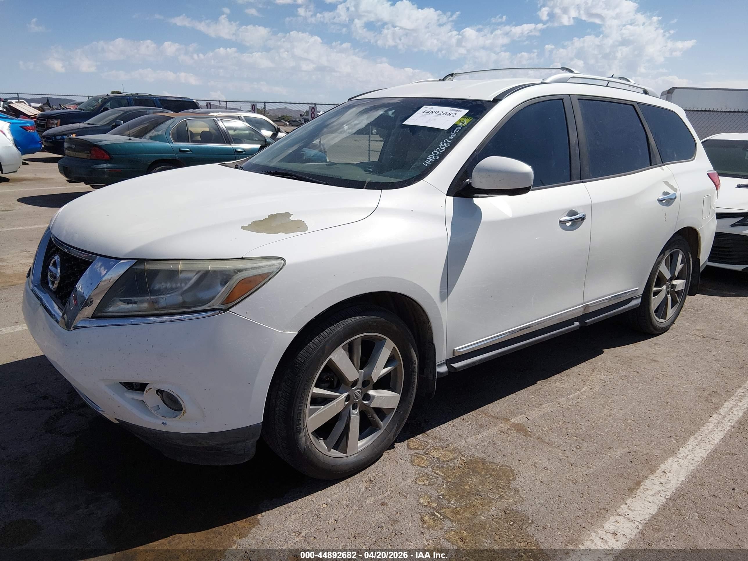 2014 Nissan Pathfinder Platinum Белый vin: 5N1AR2MMXEC697424