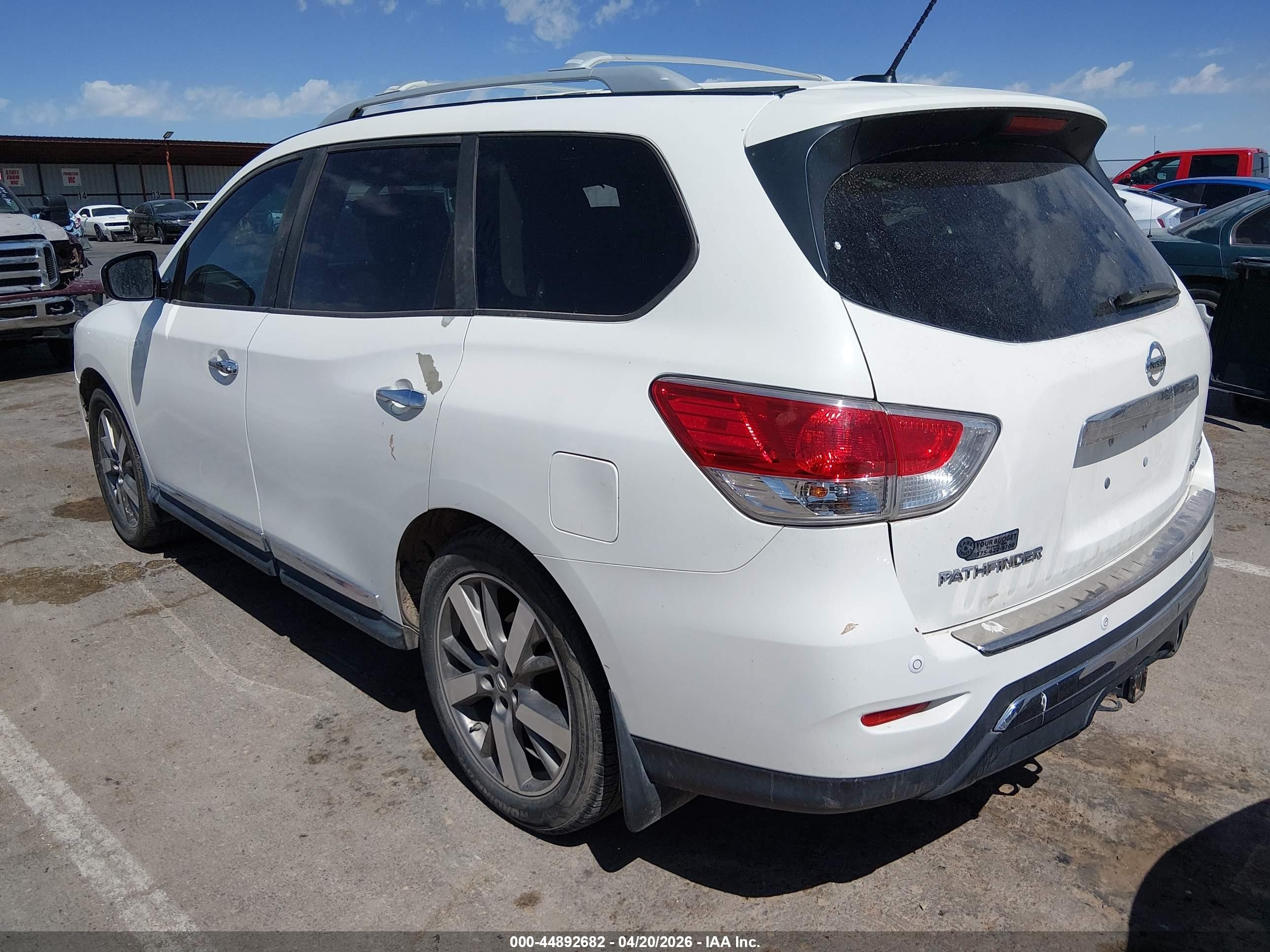 2014 Nissan Pathfinder Platinum Белый vin: 5N1AR2MMXEC697424