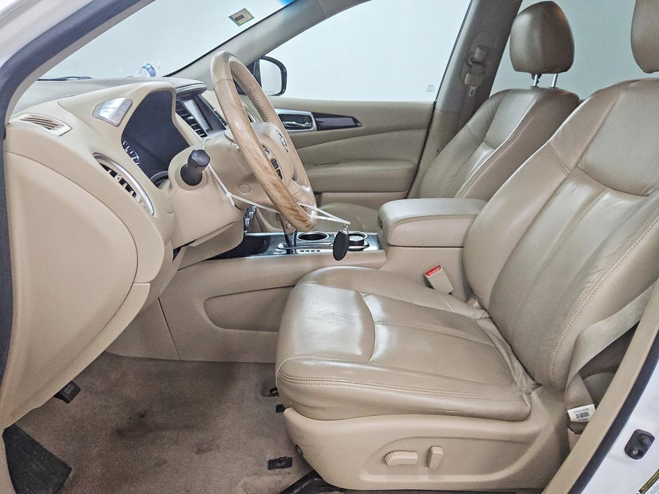 2014 Nissan Pathfinder Sv White vin: 5N1AR2MMXEC715114