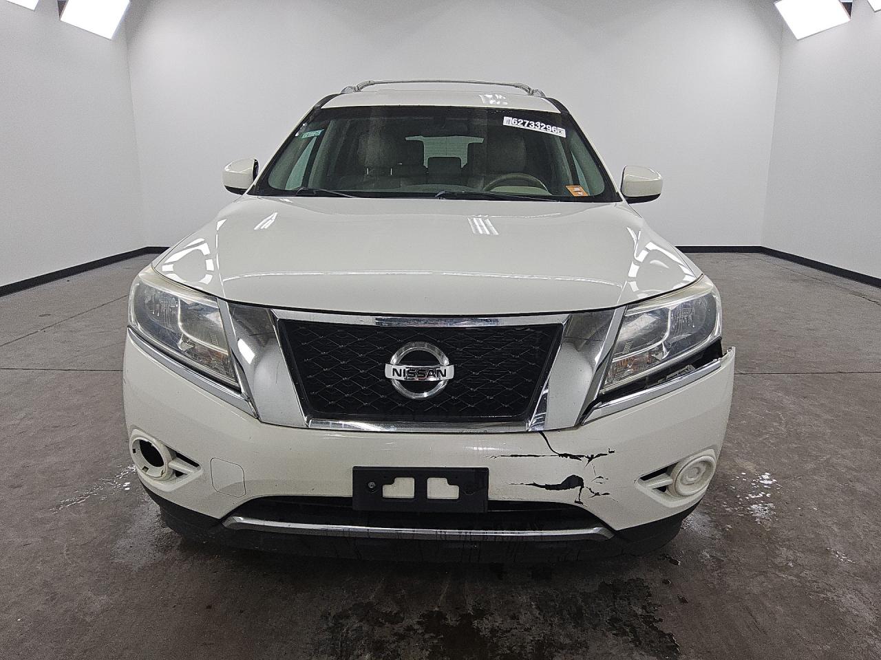 2014 Nissan Pathfinder Sv White vin: 5N1AR2MMXEC715114 Damage: Front Bumper/Cover, Broken, Replacement Required
