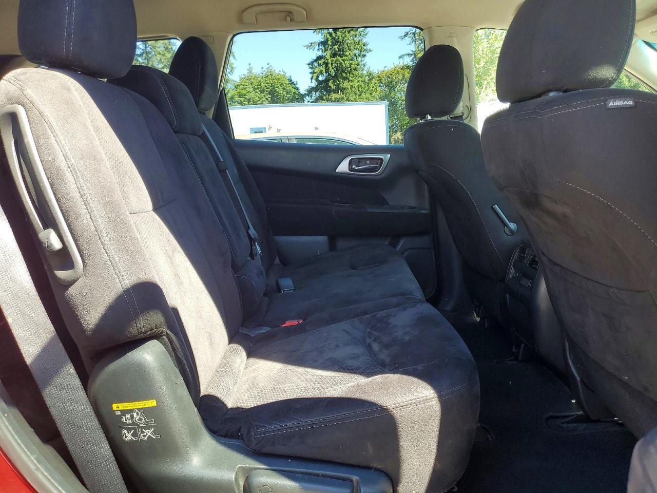 2014 Nissan Pathfinder S Red vin: 5N1AR2MMXEC720149