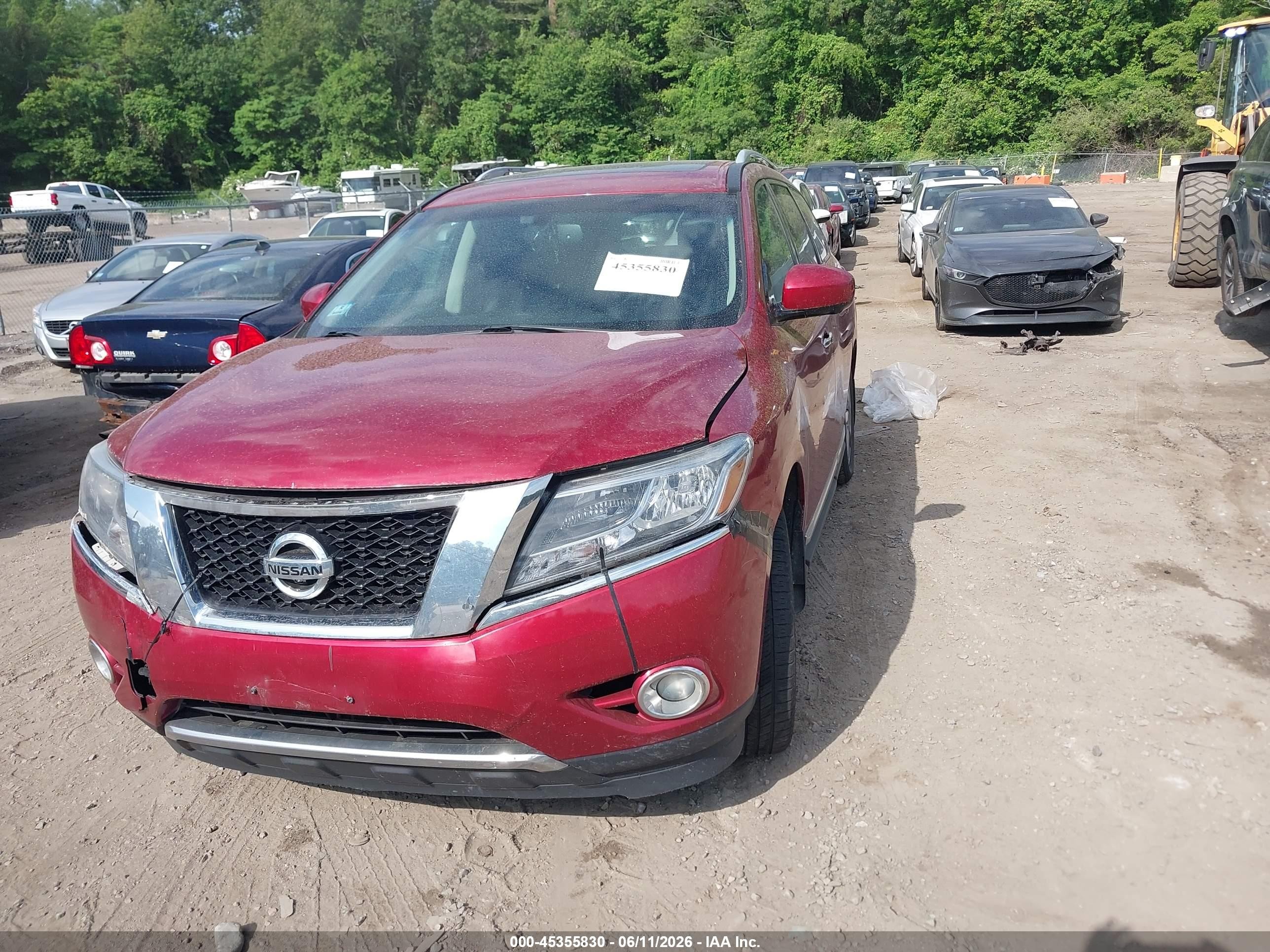 2015 Nissan Pathfinder Platinum Red vin: 5N1AR2MMXFC600451