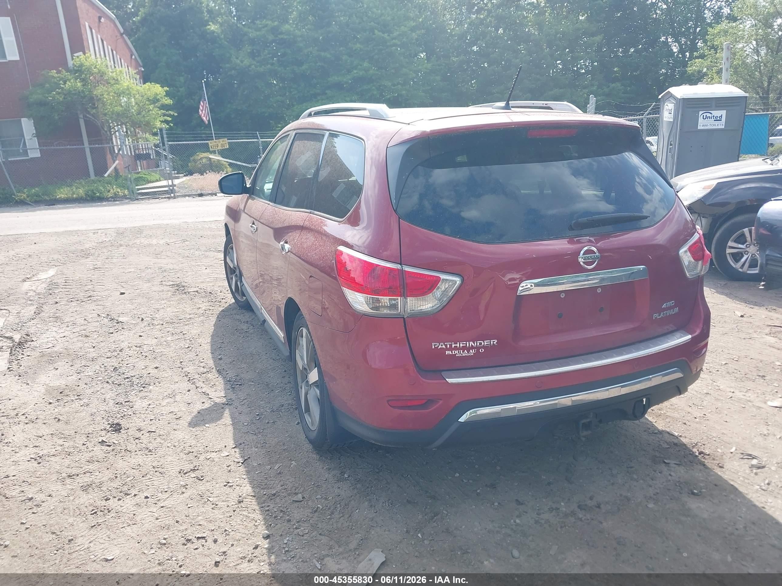 2015 Nissan Pathfinder Platinum Red vin: 5N1AR2MMXFC600451