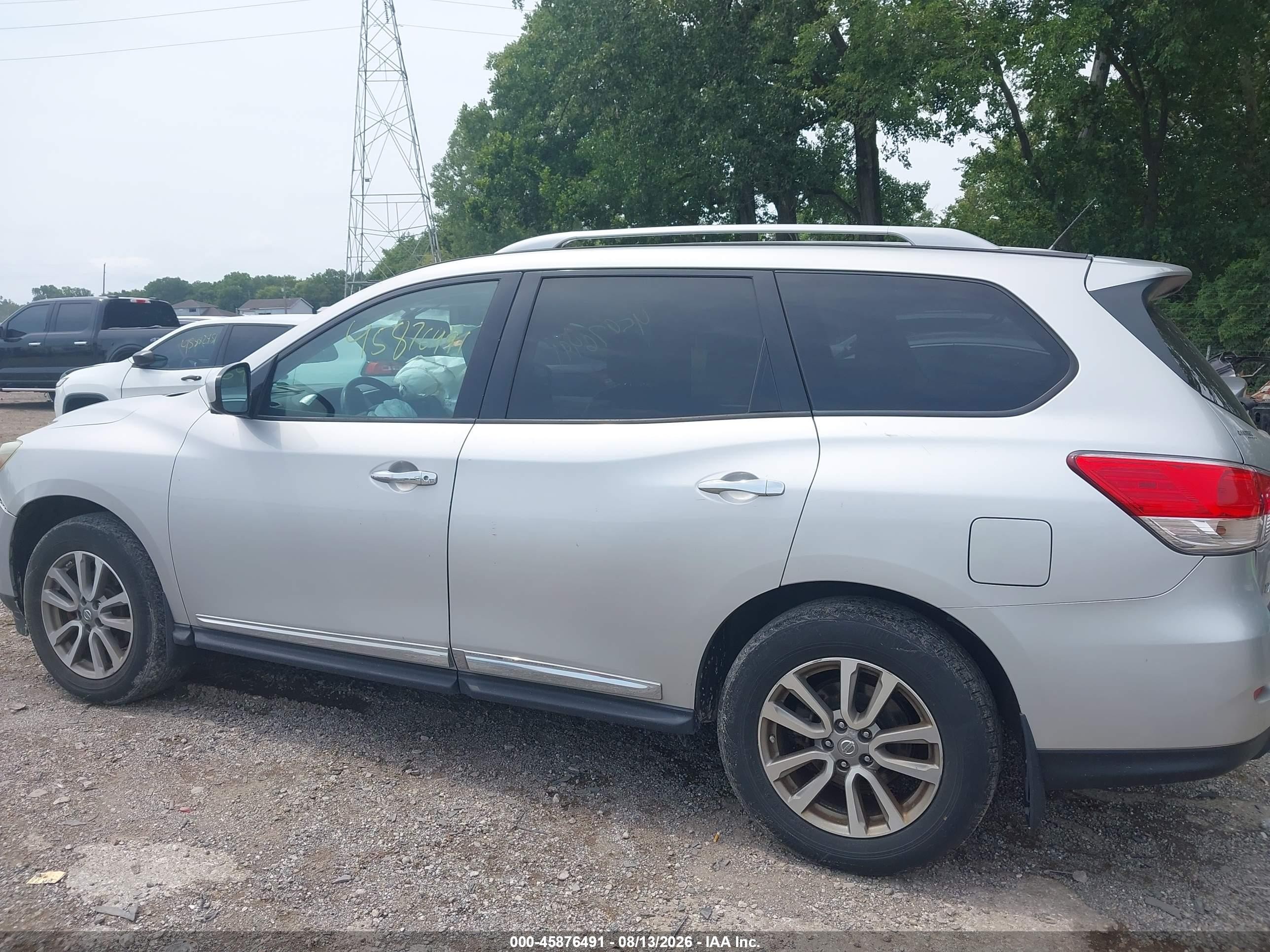 2015 Nissan Pathfinder Sl Silver vin: 5N1AR2MMXFC600661