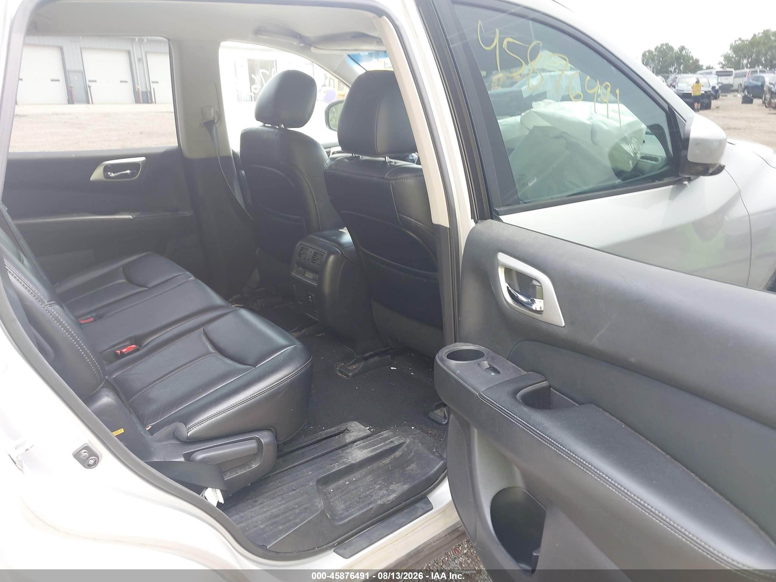 2015 Nissan Pathfinder Sl Silver vin: 5N1AR2MMXFC600661