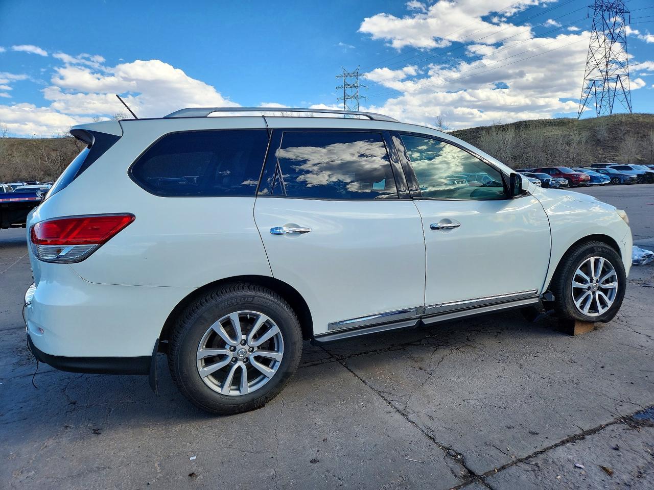 2015 Nissan Pathfinder Sl White vin: 5N1AR2MMXFC608789