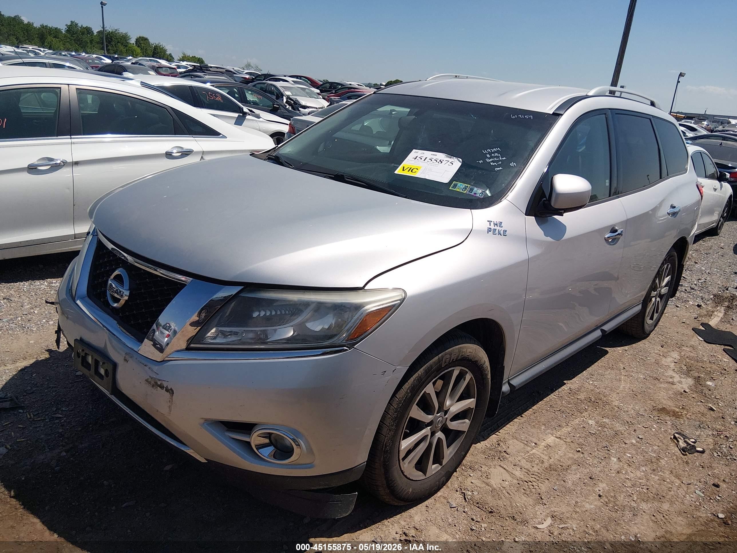 2015 Nissan Pathfinder Sv Silver vin: 5N1AR2MMXFC619159