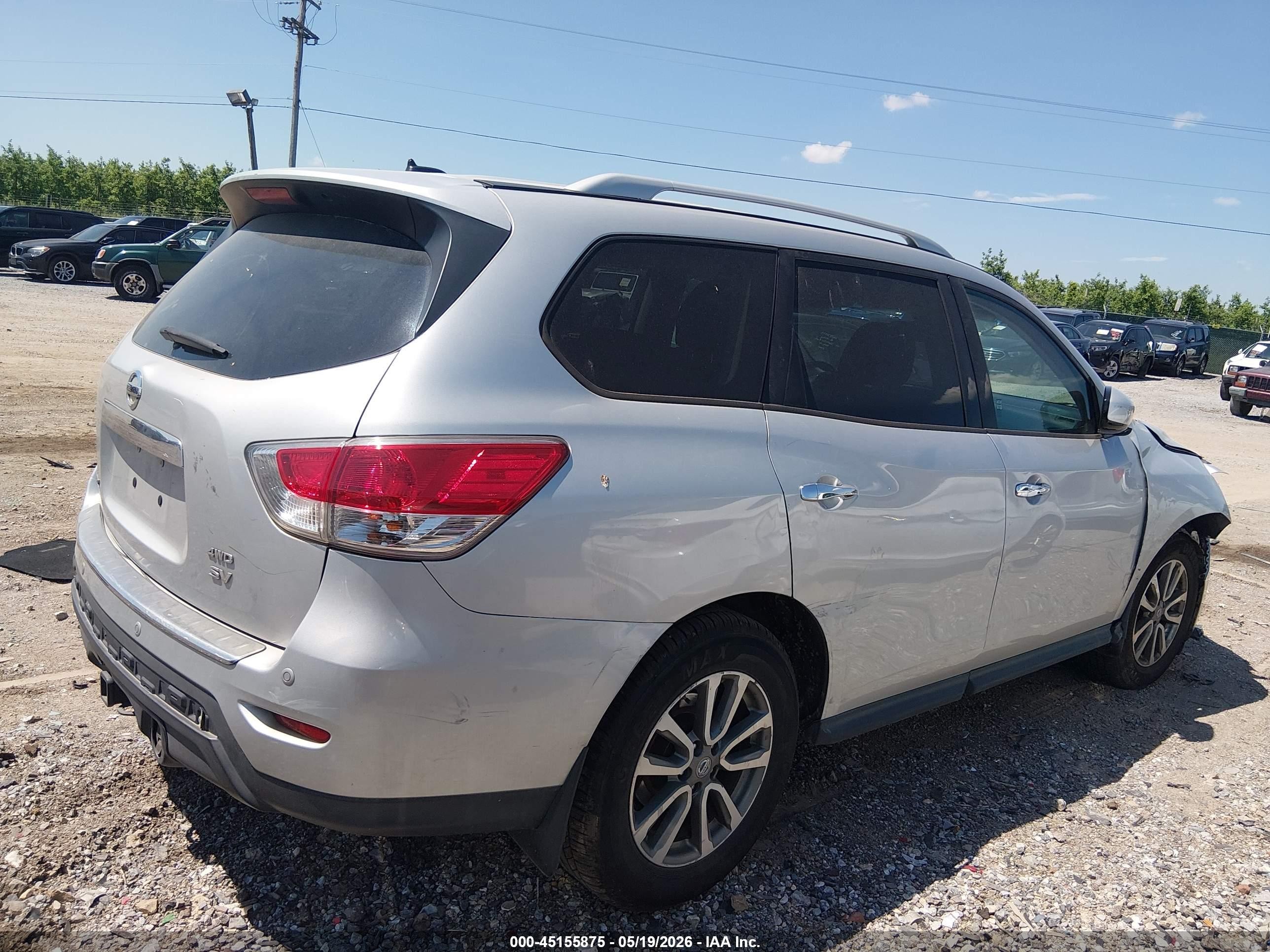 2015 Nissan Pathfinder Sv Silver vin: 5N1AR2MMXFC619159
