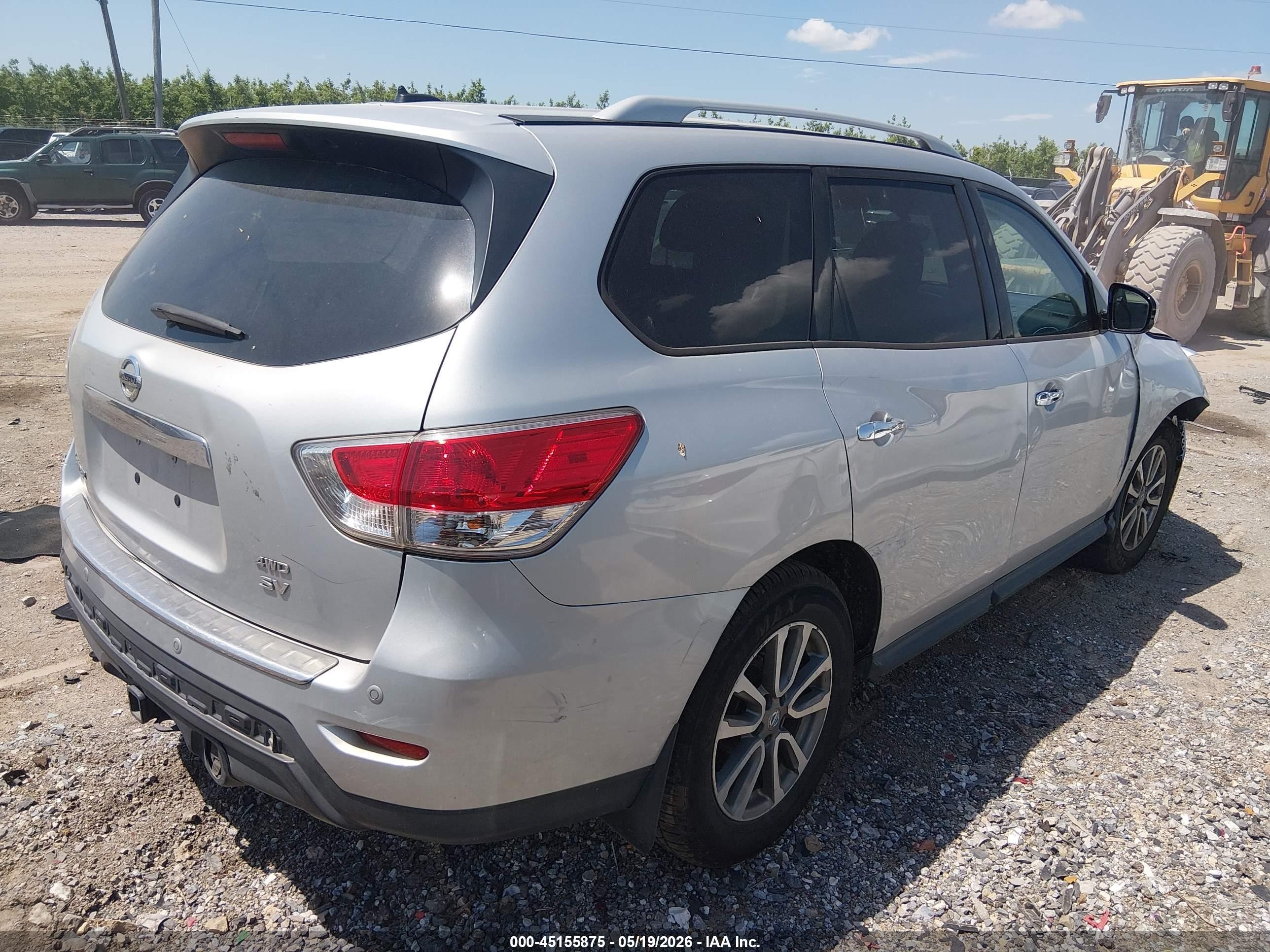 2015 Nissan Pathfinder Sv Silver vin: 5N1AR2MMXFC619159
