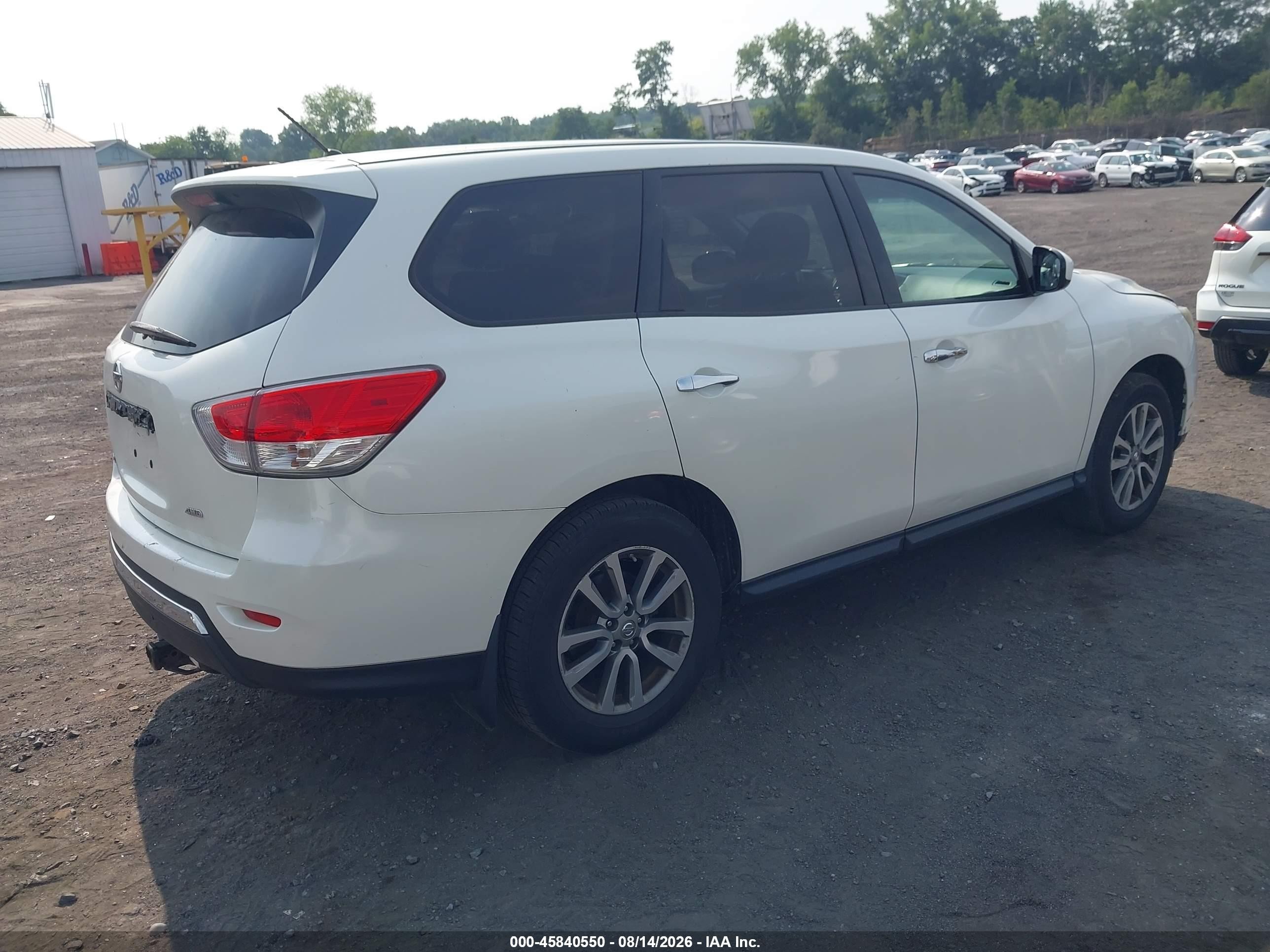 2015 Nissan Pathfinder S White vin: 5N1AR2MMXFC619257