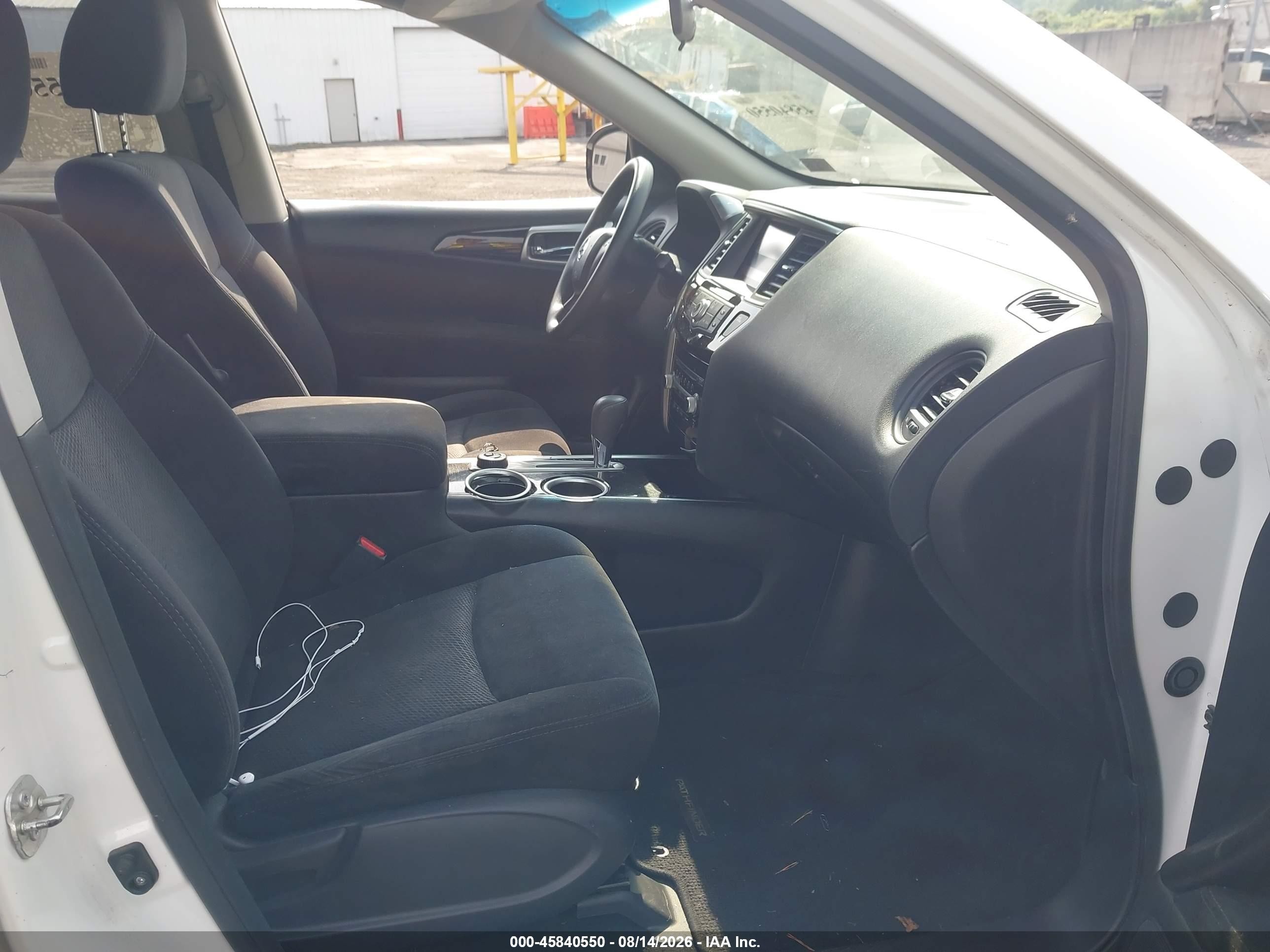 2015 Nissan Pathfinder S White vin: 5N1AR2MMXFC619257