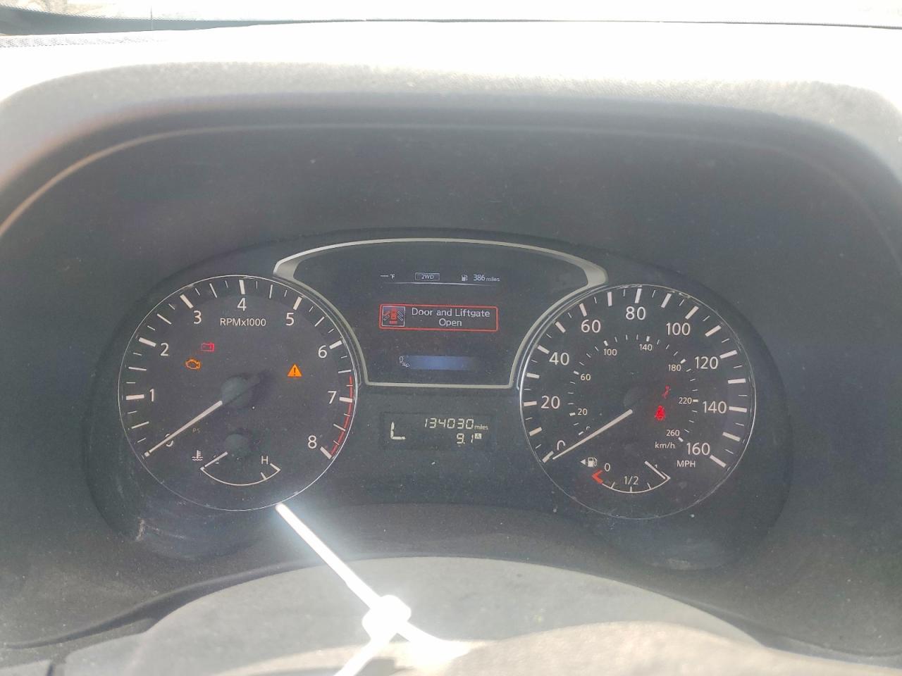 2015 Nissan Pathfinder S Белый vin: 5N1AR2MMXFC642599