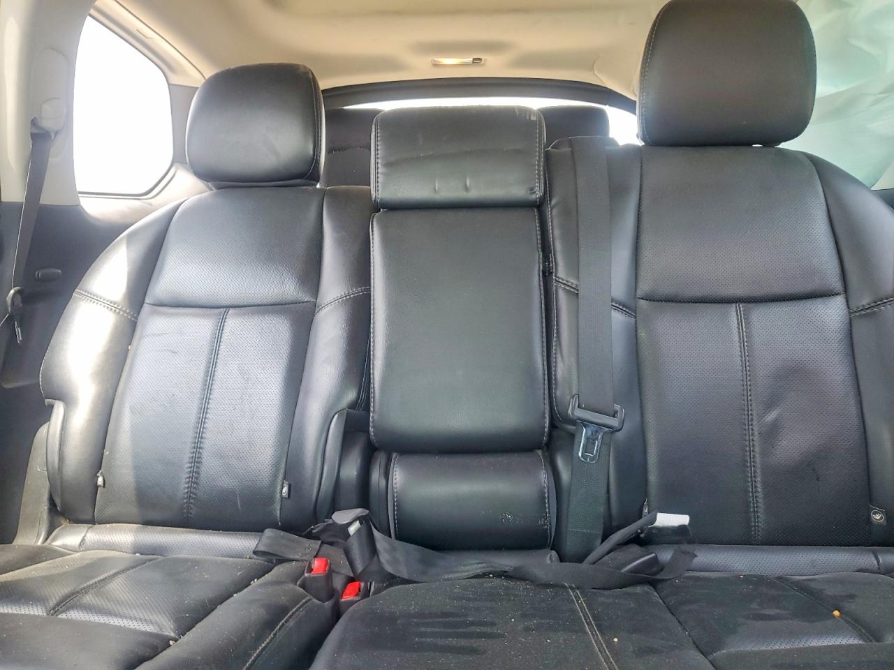 2015 Nissan Pathfinder S Белый vin: 5N1AR2MMXFC642599