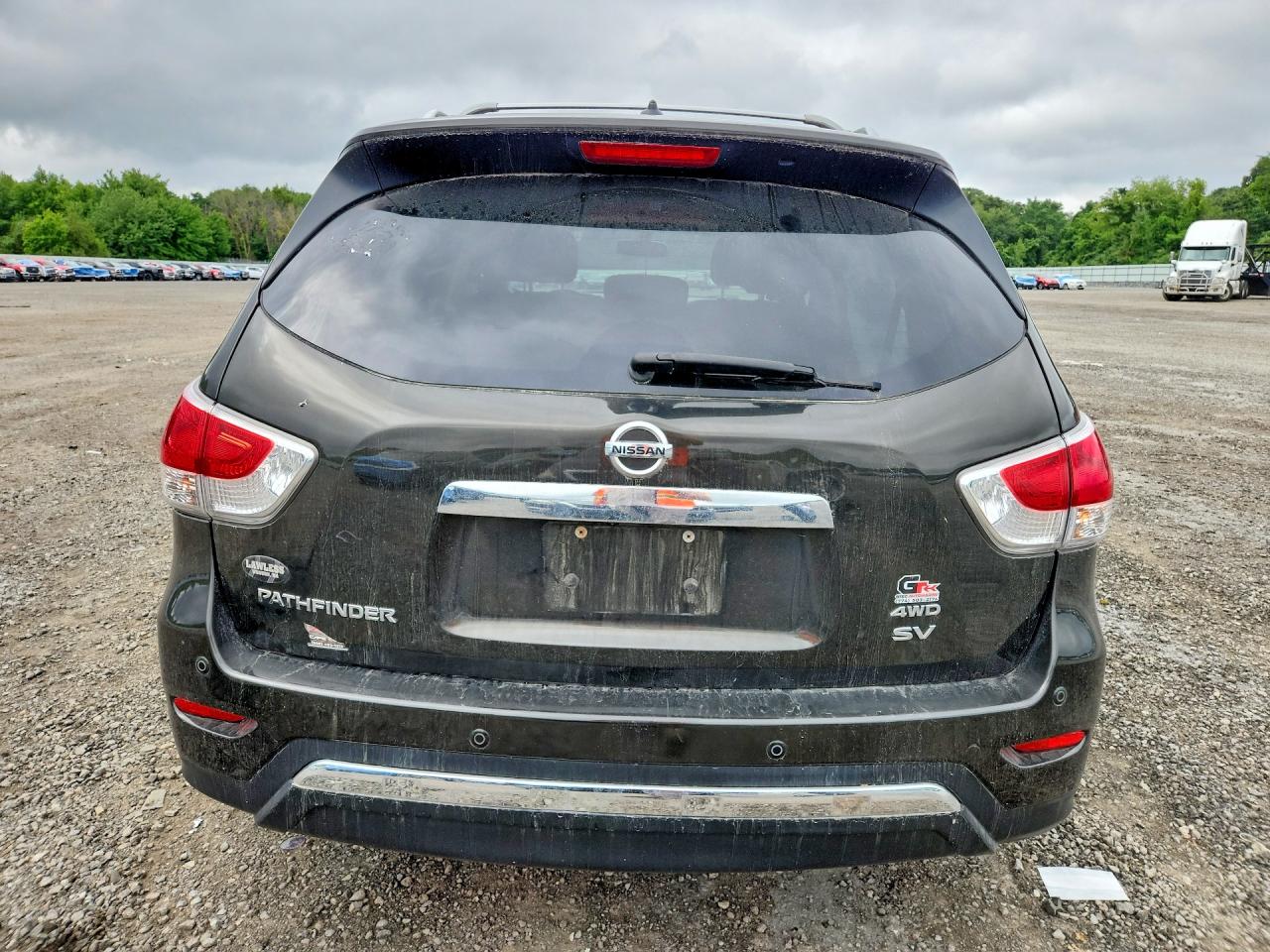 2015 Nissan Pathfinder Sv Green vin: 5N1AR2MMXFC658429