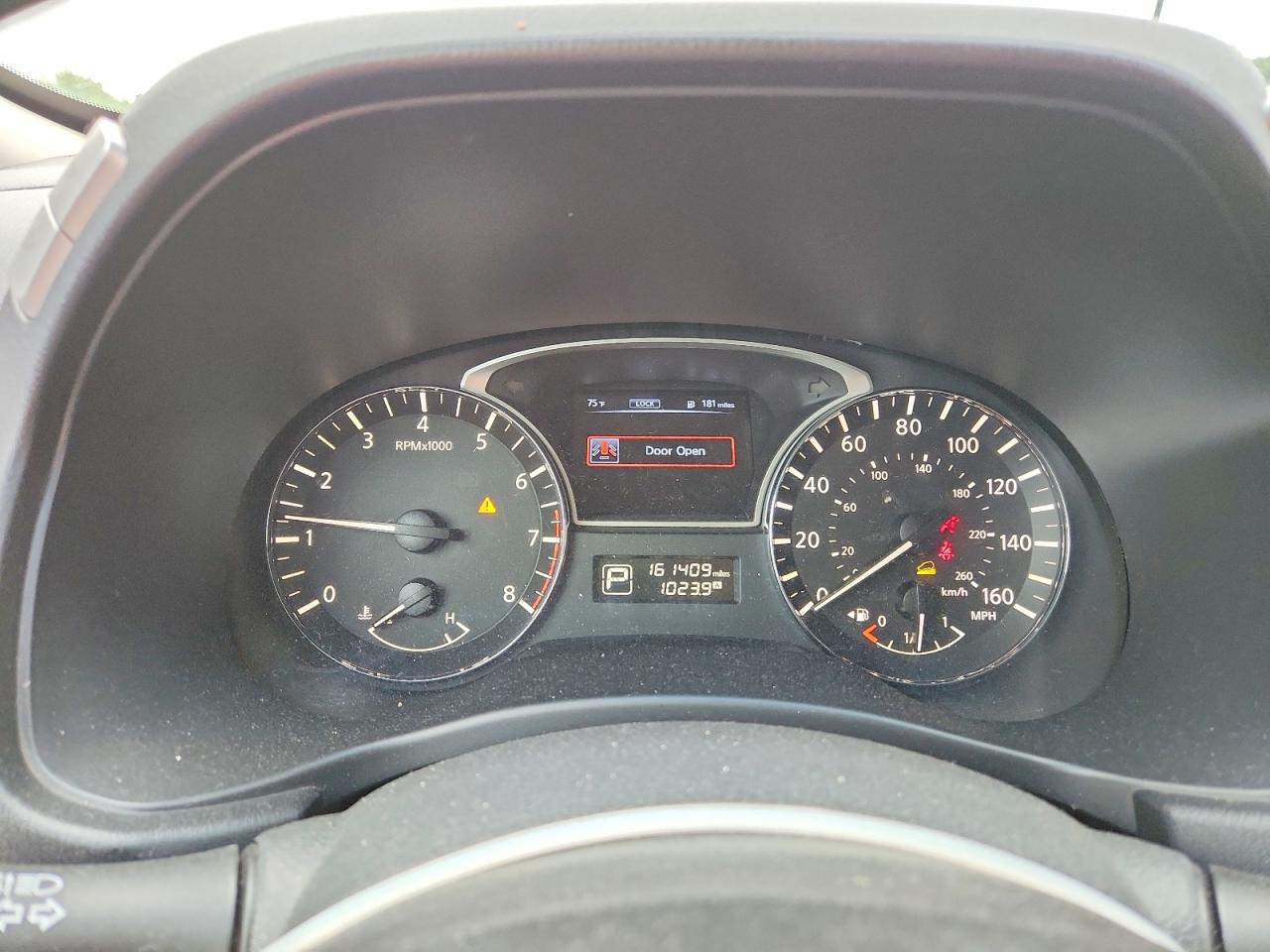 2015 Nissan Pathfinder Sv Green vin: 5N1AR2MMXFC658429