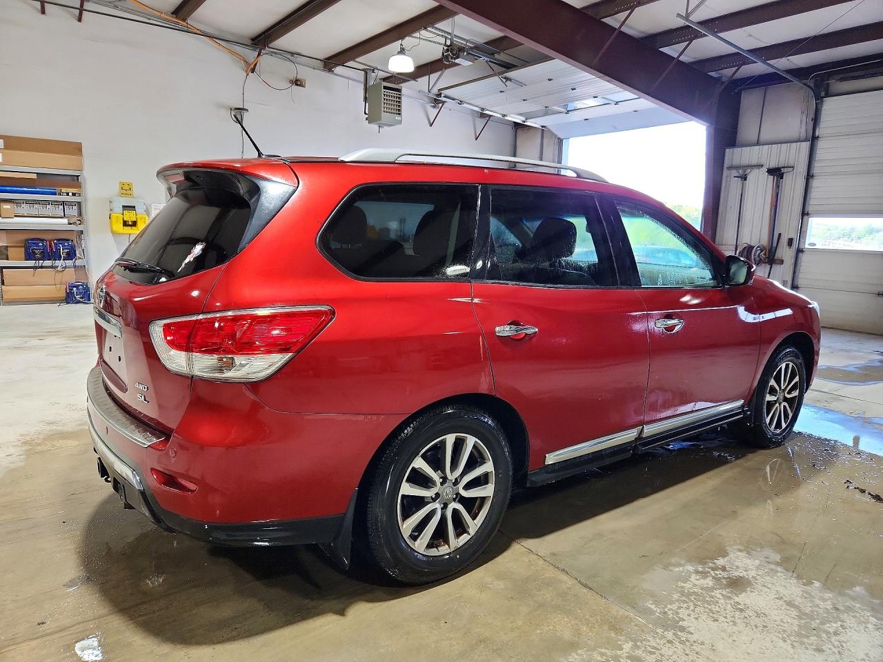 2015 Nissan Pathfinder Sl Red vin: 5N1AR2MMXFC668328