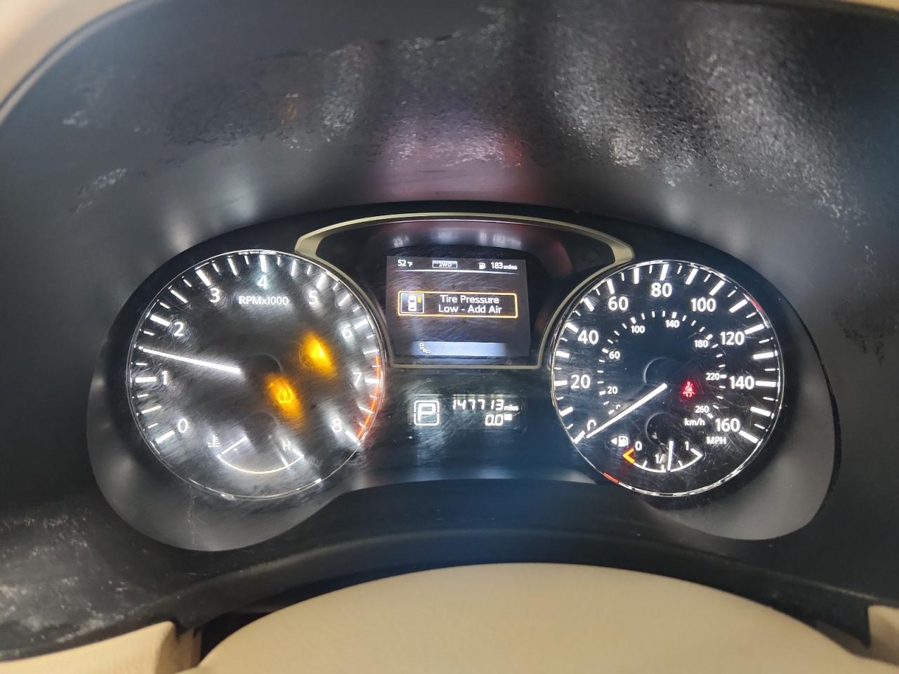 2015 Nissan Pathfinder Sl Red vin: 5N1AR2MMXFC668328 Damage: Warning - Tire Pressure, On, Unacceptable