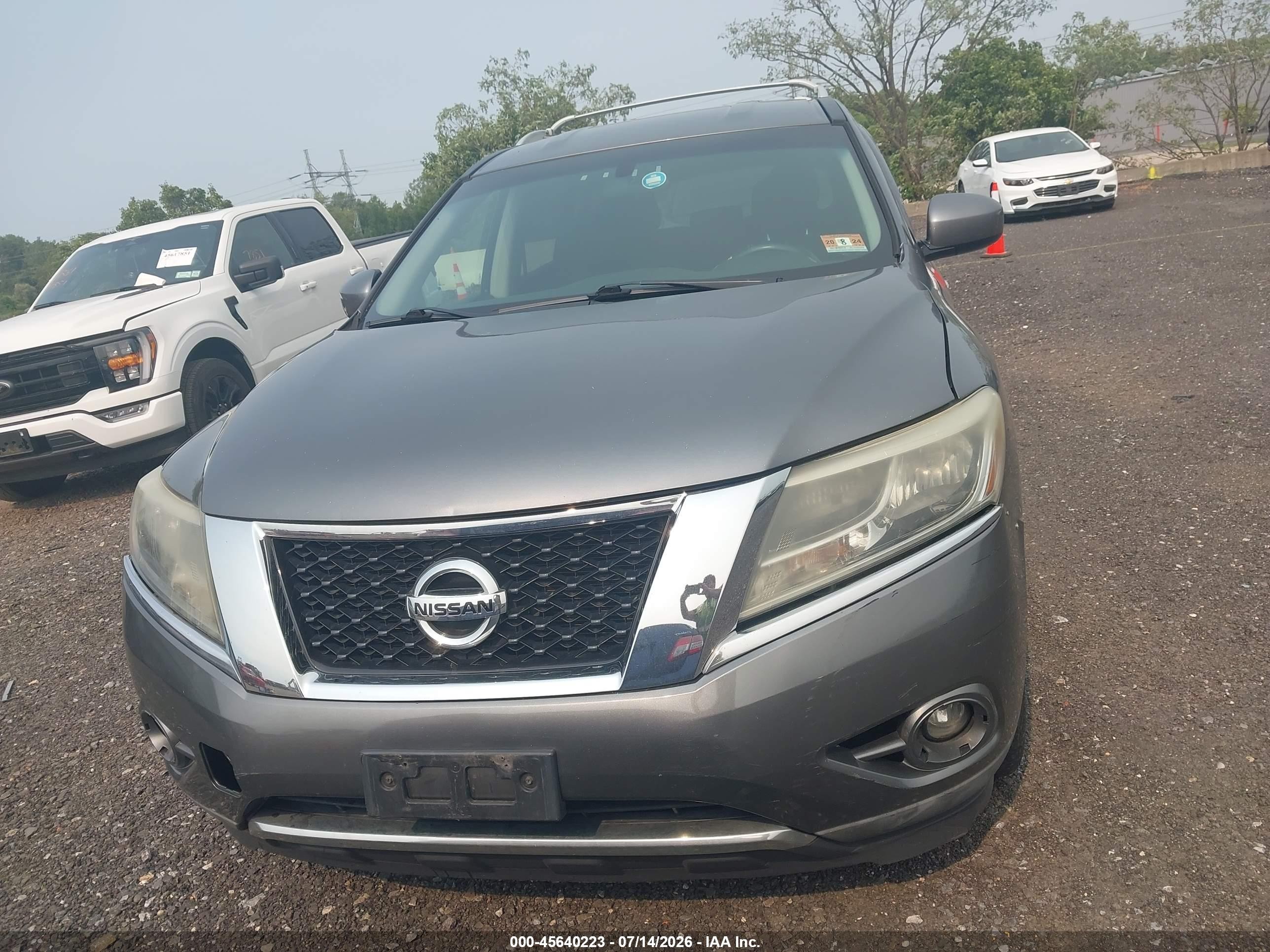 2015 Nissan Pathfinder S Gray vin: 5N1AR2MMXFC695772