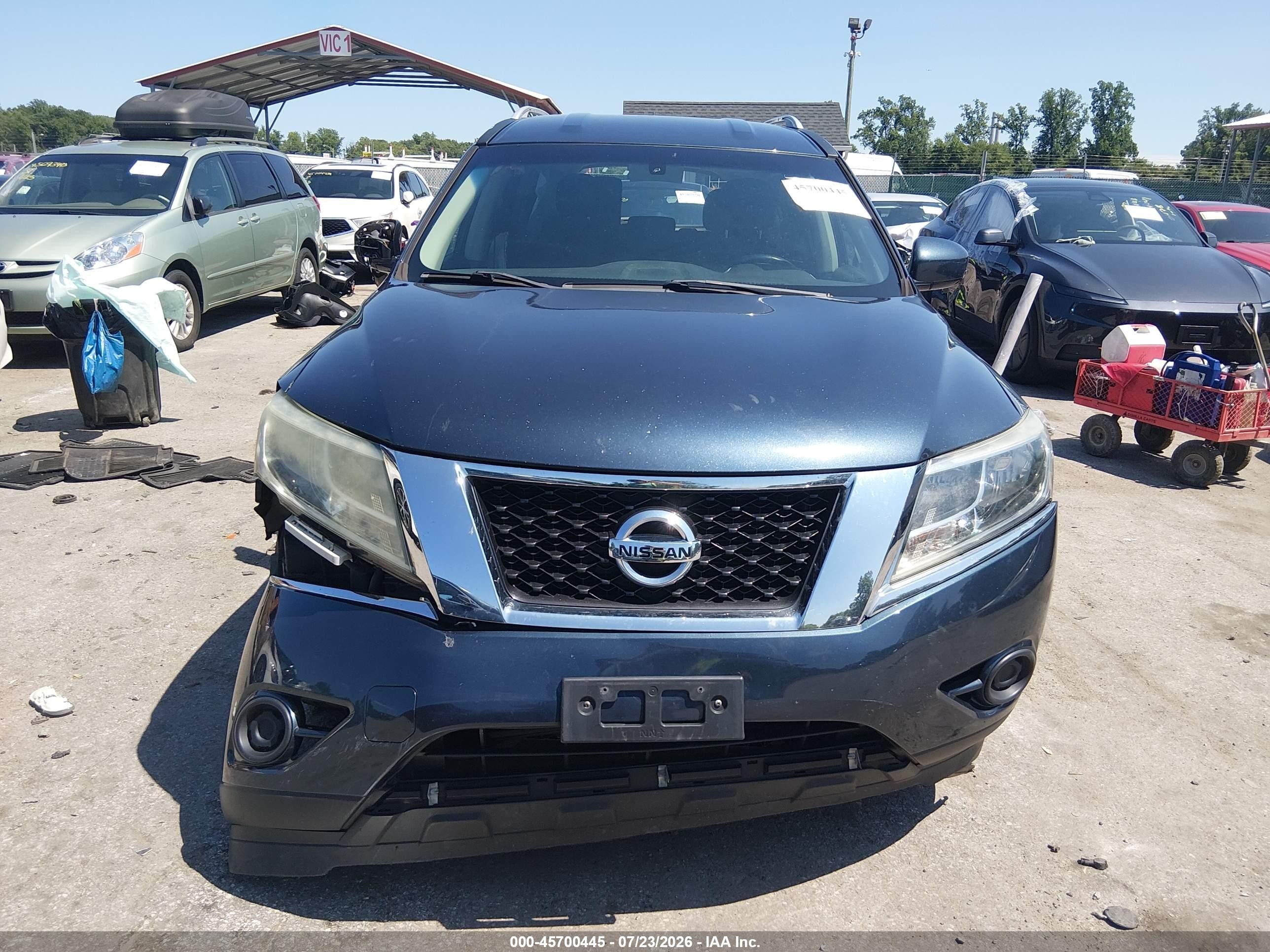2015 Nissan Pathfinder S Blue vin: 5N1AR2MMXFC698137