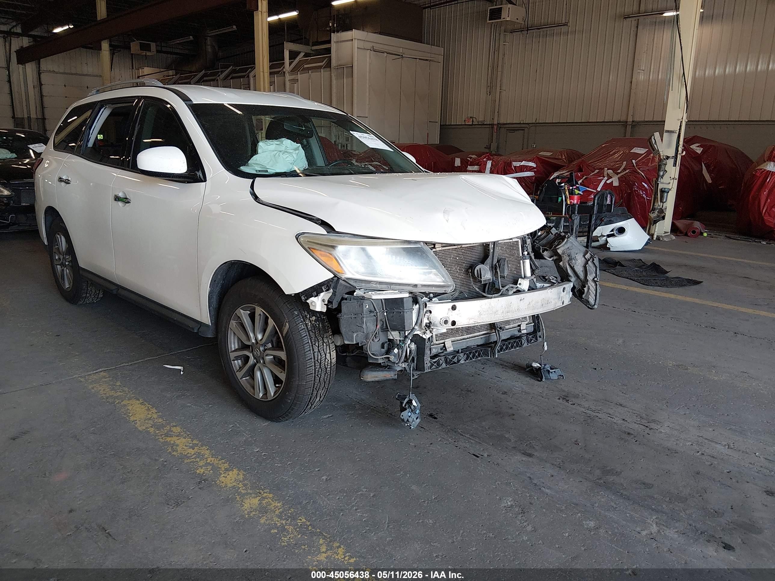 2015 Nissan Pathfinder Sv White vin: 5N1AR2MMXFC698915
