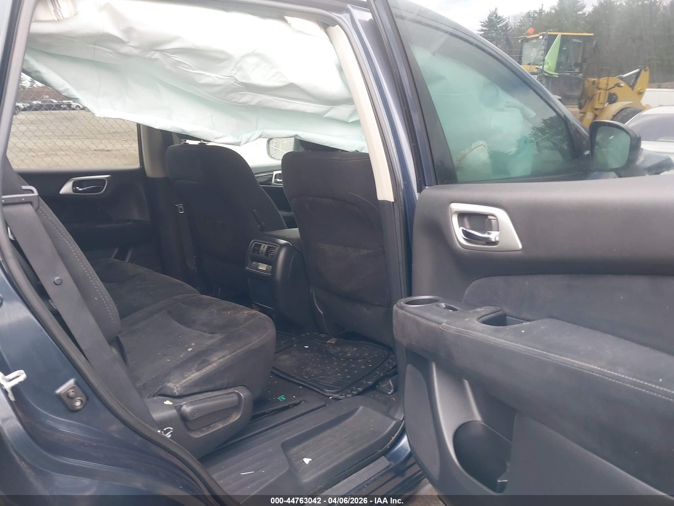 2016 Nissan Pathfinder S Dark Blue vin: 5N1AR2MMXGC646170