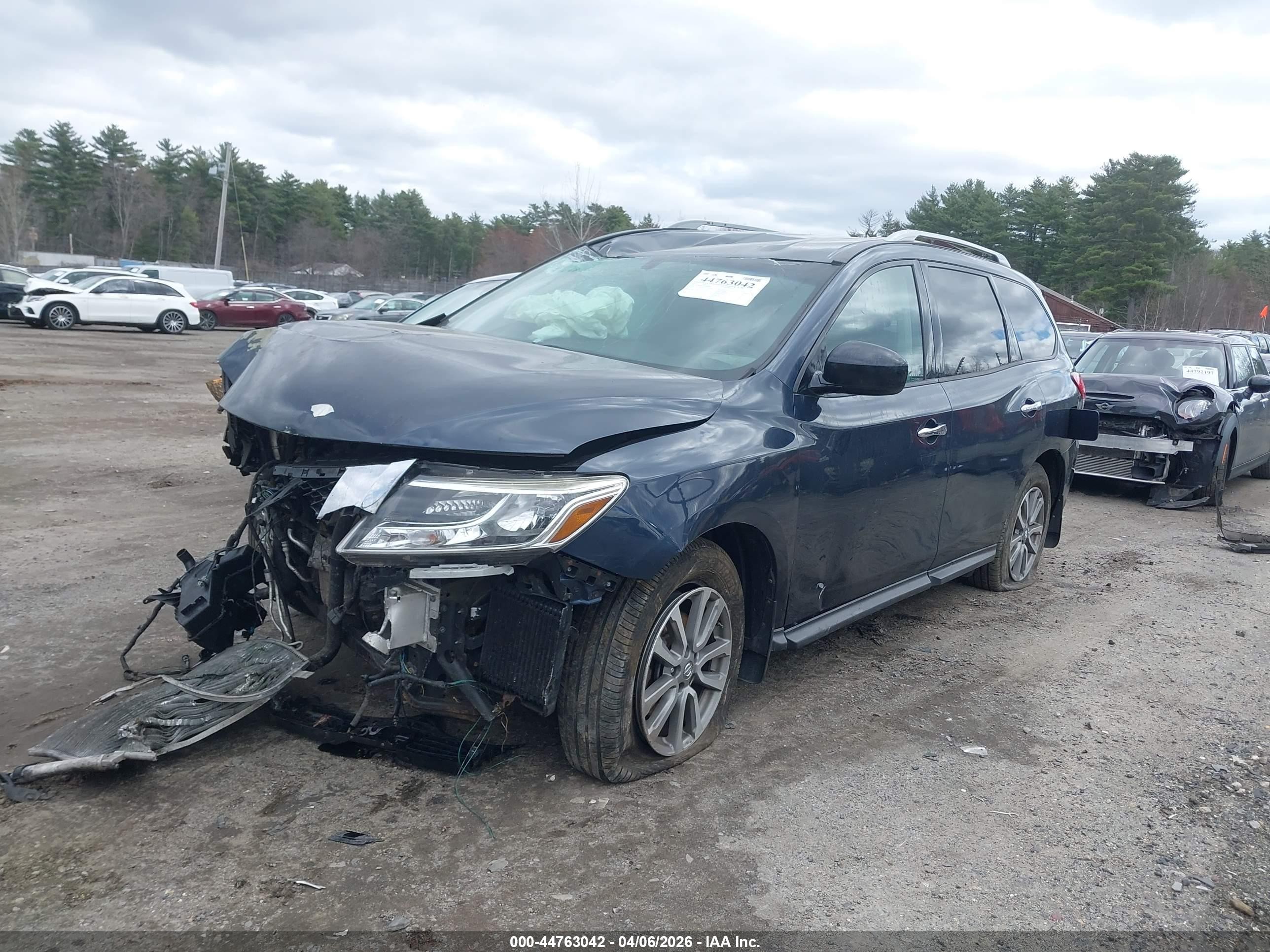 2016 Nissan Pathfinder S Dark Blue vin: 5N1AR2MMXGC646170