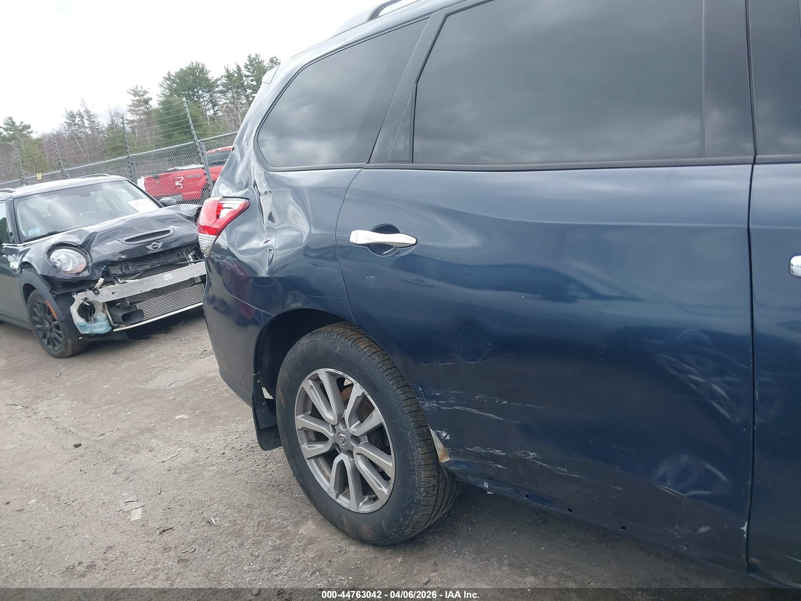 2016 Nissan Pathfinder S Dark Blue vin: 5N1AR2MMXGC646170