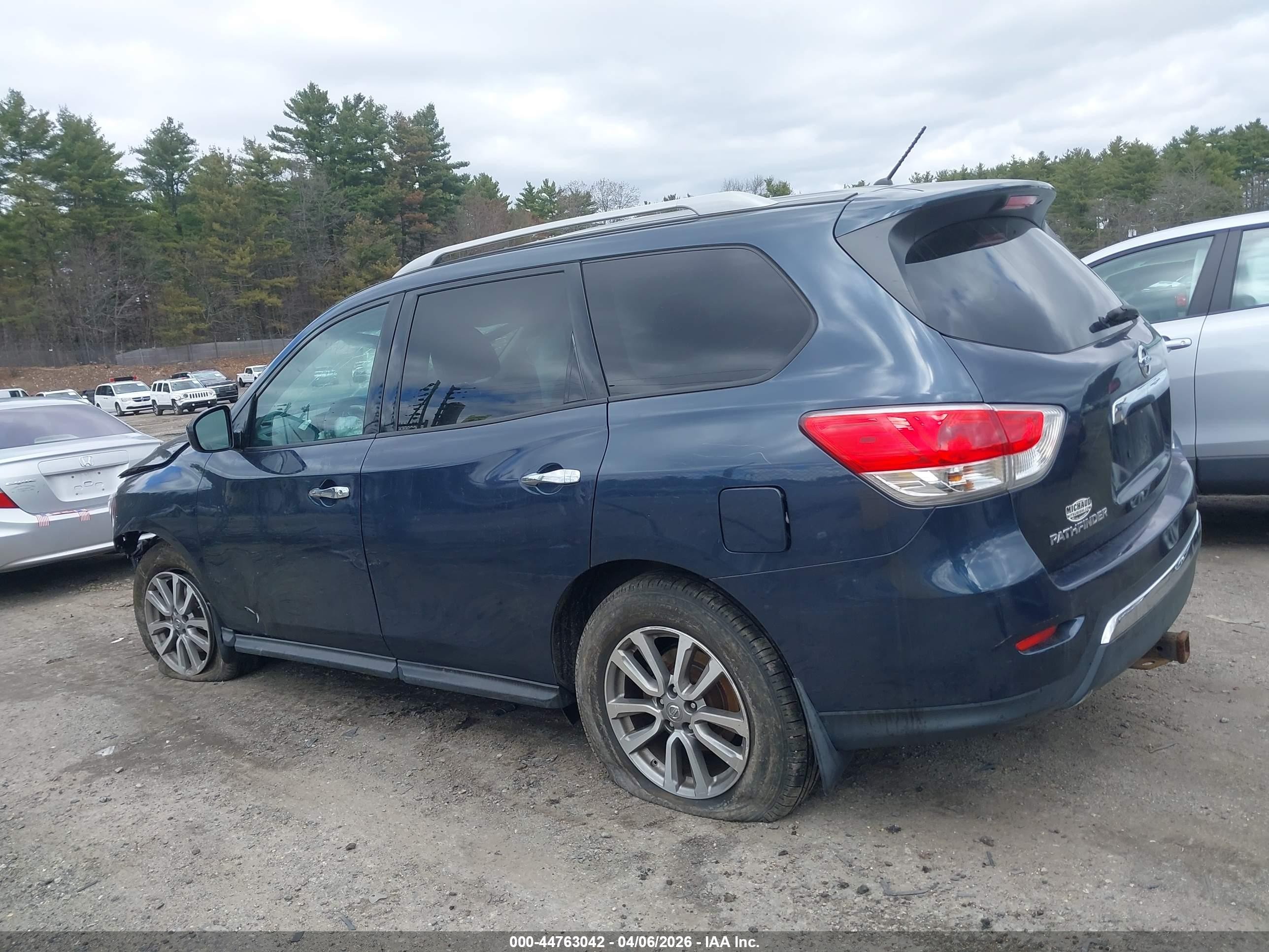 2016 Nissan Pathfinder S Dark Blue vin: 5N1AR2MMXGC646170