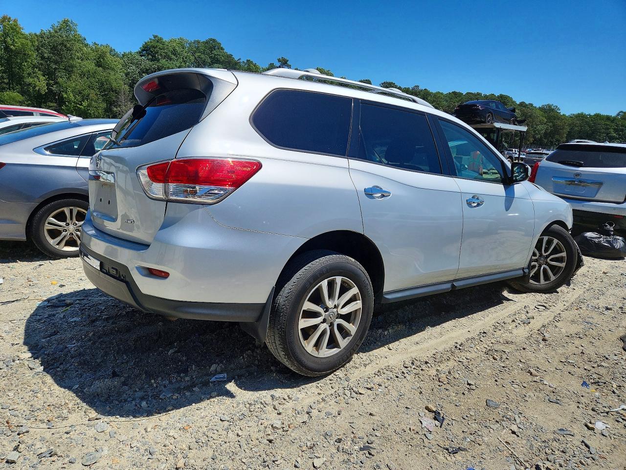2016 Nissan Pathfinder S Серебряный vin: 5N1AR2MMXGC661364