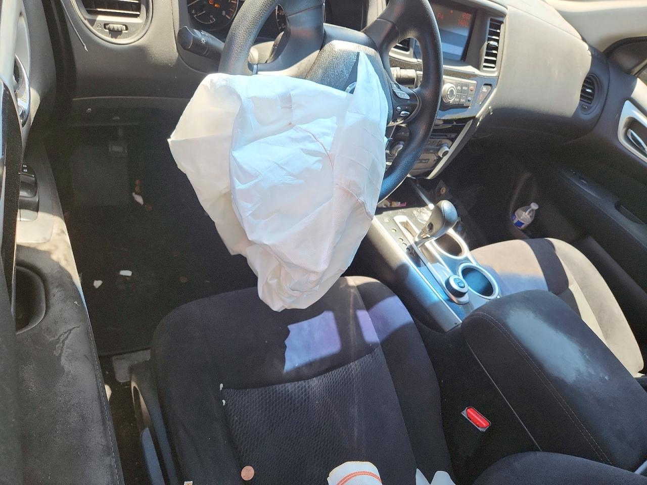 2016 Nissan Pathfinder S Серебряный vin: 5N1AR2MMXGC661364