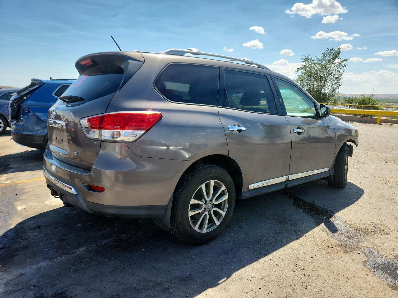 2013 Nissan Pathfinder S Brown vin: 5N1AR2MN0DC618110