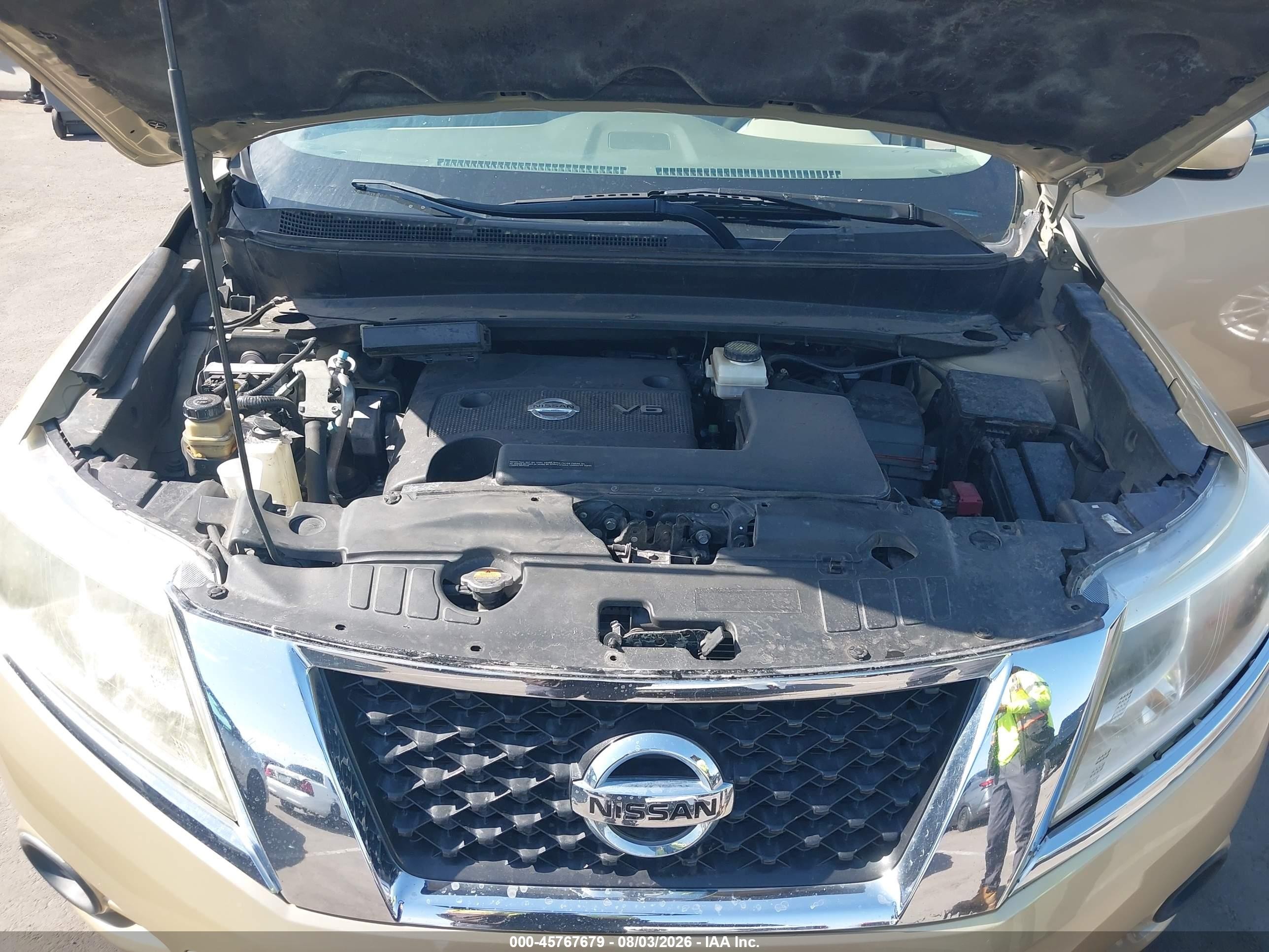 2013 Nissan Pathfinder Sv Золотой vin: 5N1AR2MN0DC621637