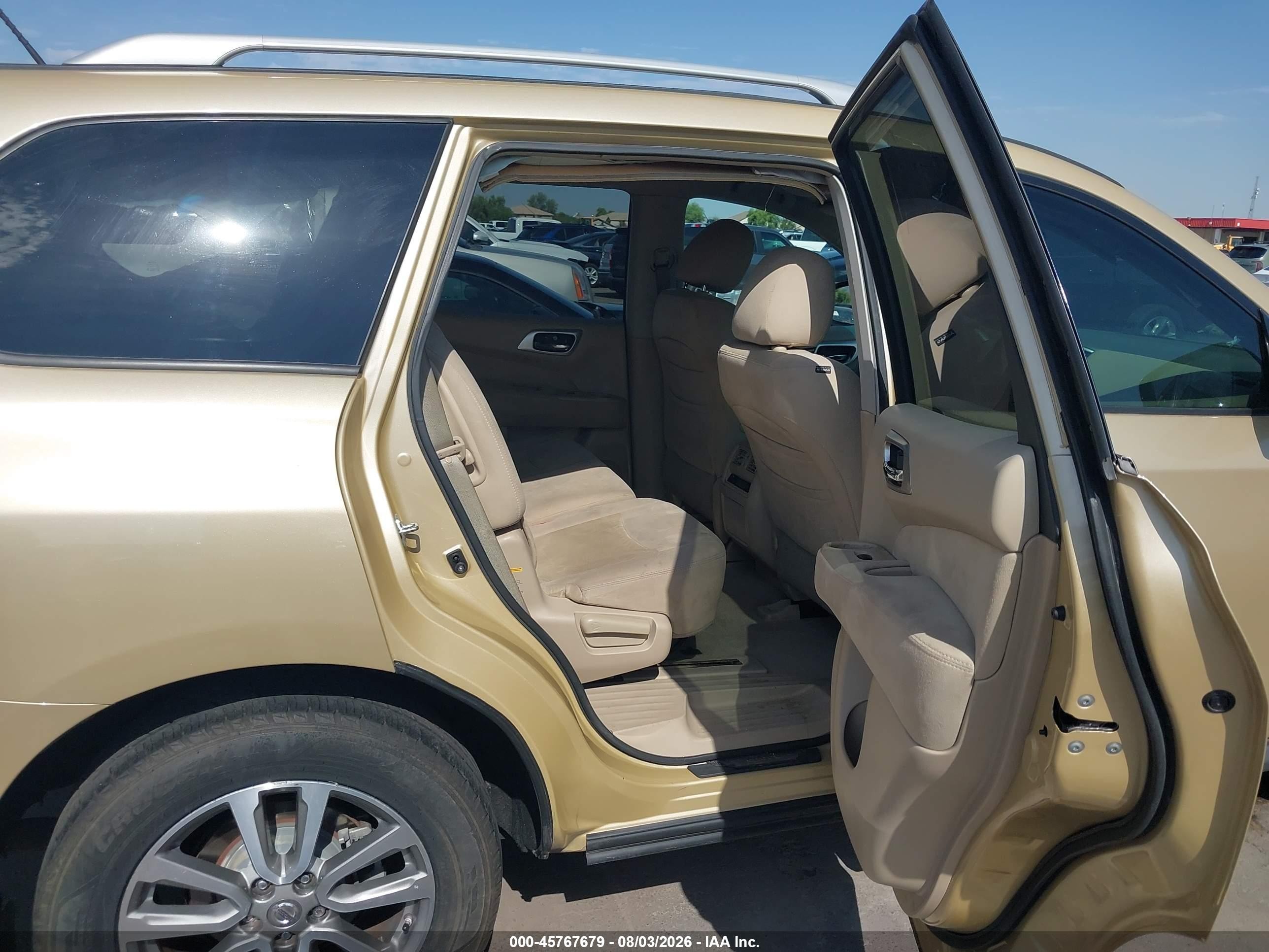 2013 Nissan Pathfinder Sv Золотой vin: 5N1AR2MN0DC621637