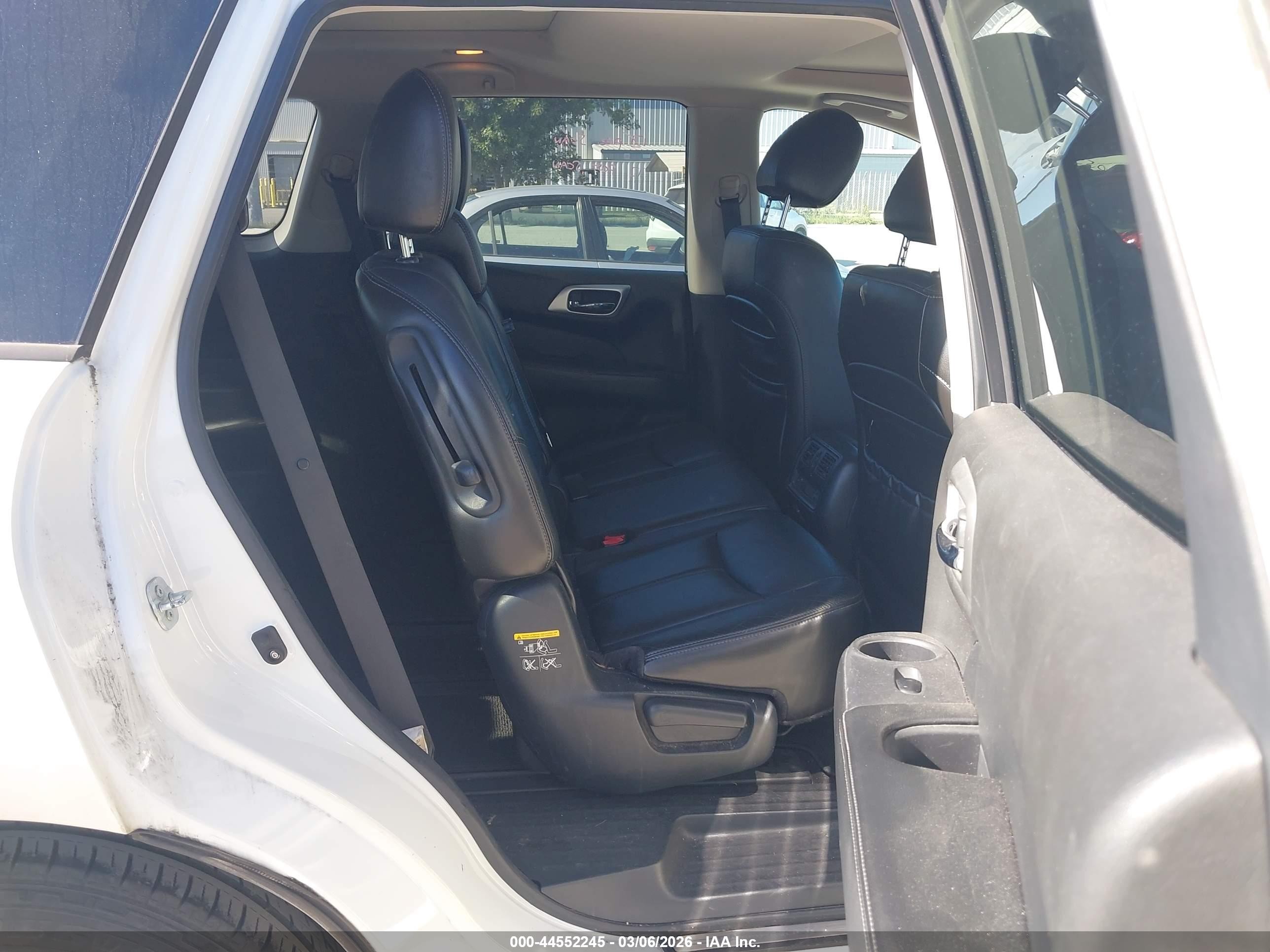 2013 Nissan Pathfinder Sl White vin: 5N1AR2MN0DC638406
