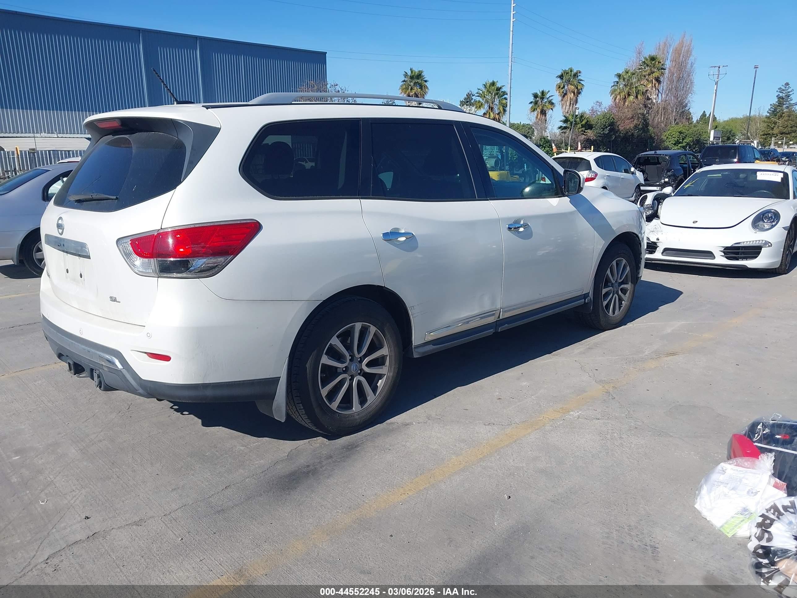 2013 Nissan Pathfinder Sl White vin: 5N1AR2MN0DC638406