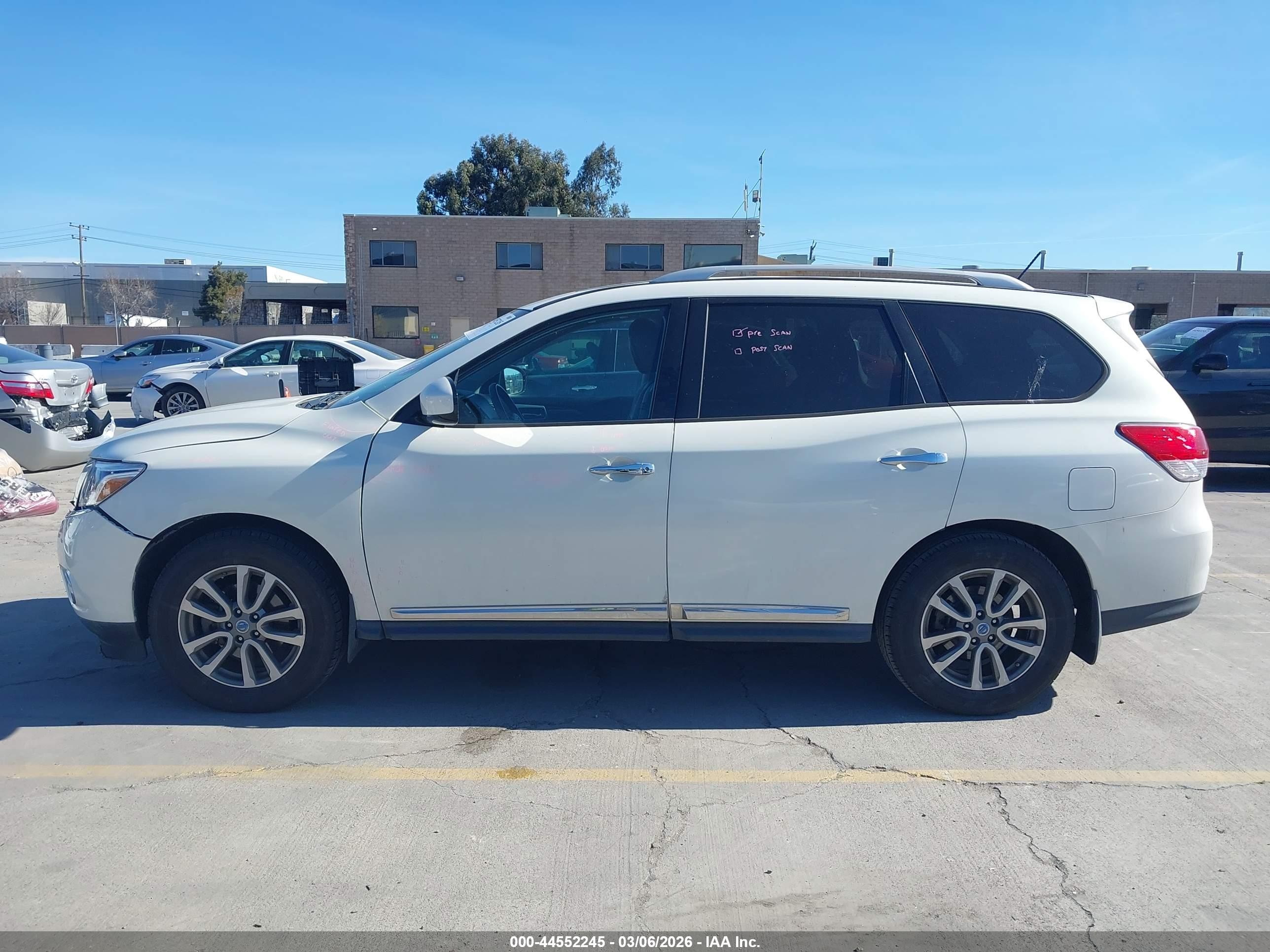 2013 Nissan Pathfinder Sl White vin: 5N1AR2MN0DC638406