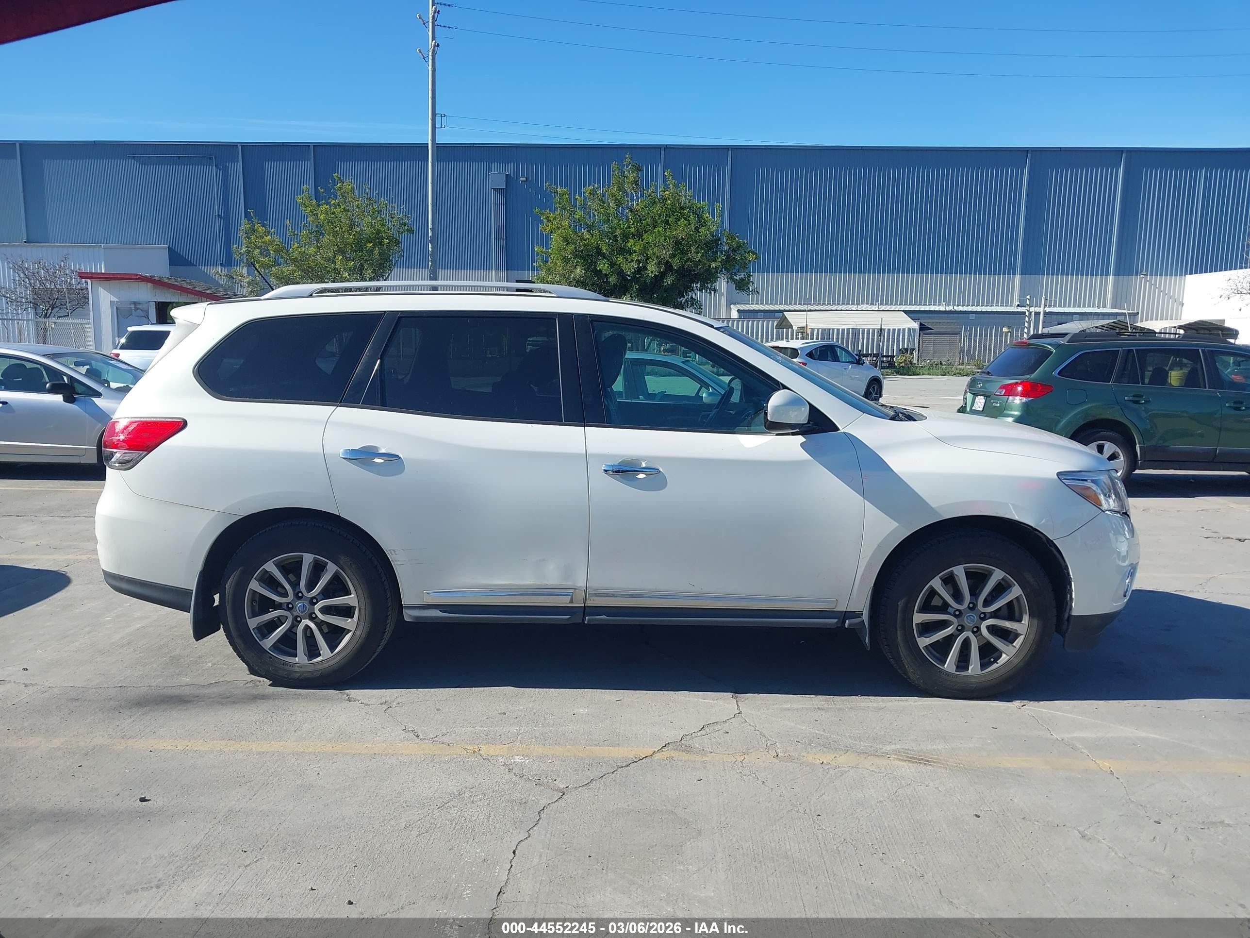 2013 Nissan Pathfinder Sl White vin: 5N1AR2MN0DC638406