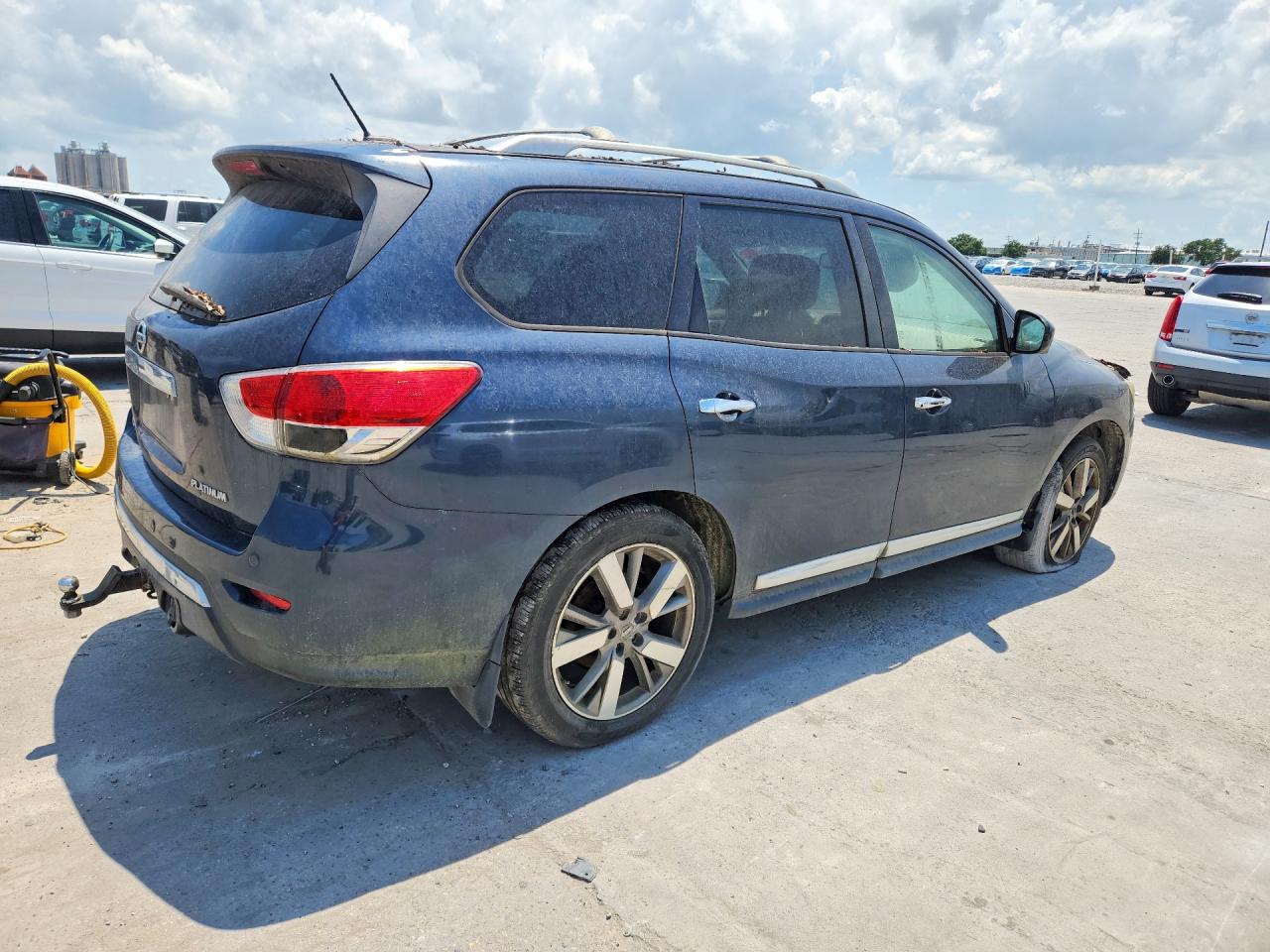 2013 Nissan Pathfinder S Blue vin: 5N1AR2MN0DC649874