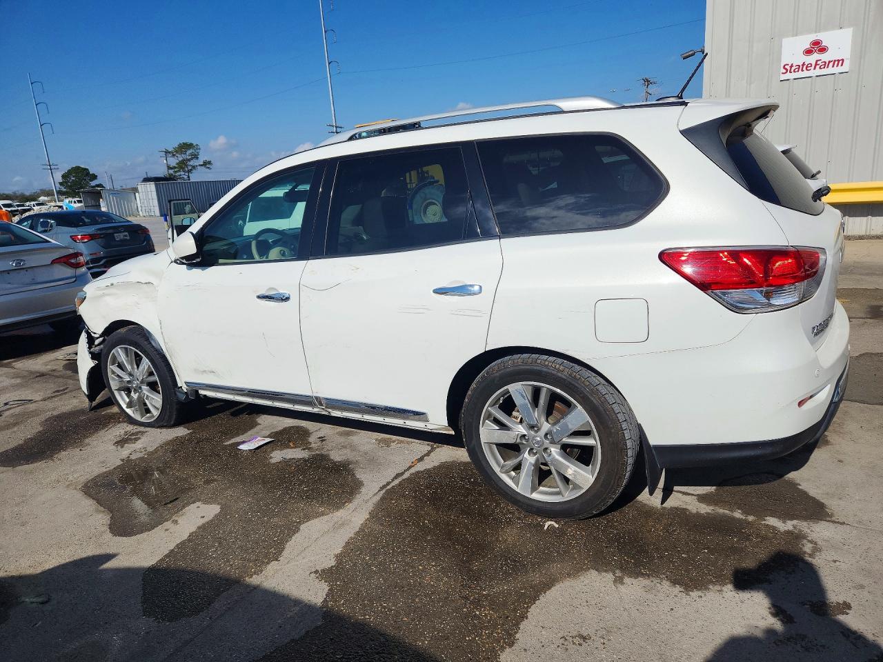 2013 Nissan Pathfinder S White vin: 5N1AR2MN0DC650135