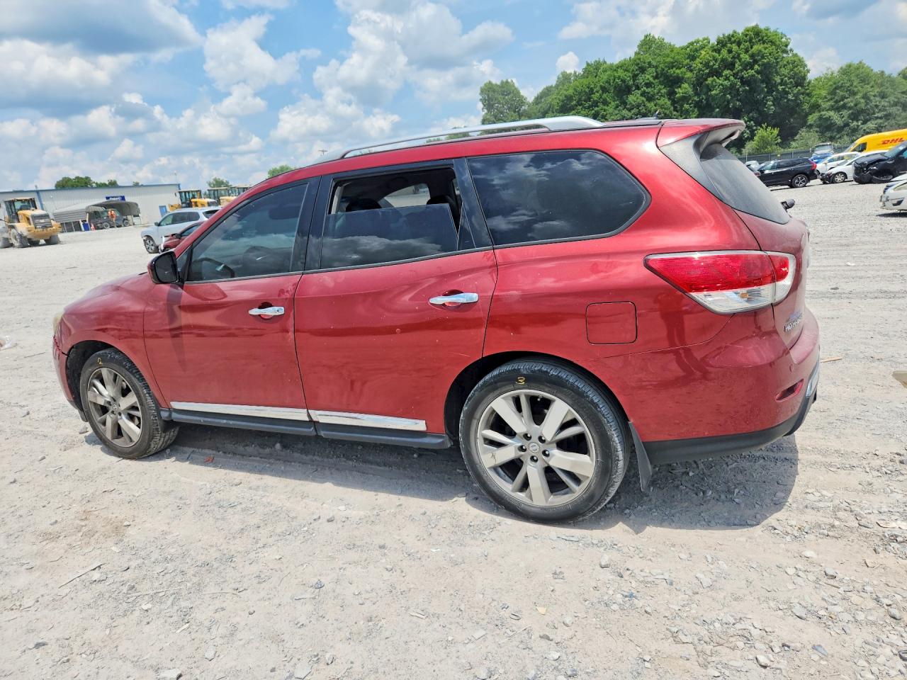 2013 Nissan Pathfinder S Red vin: 5N1AR2MN0DC667789