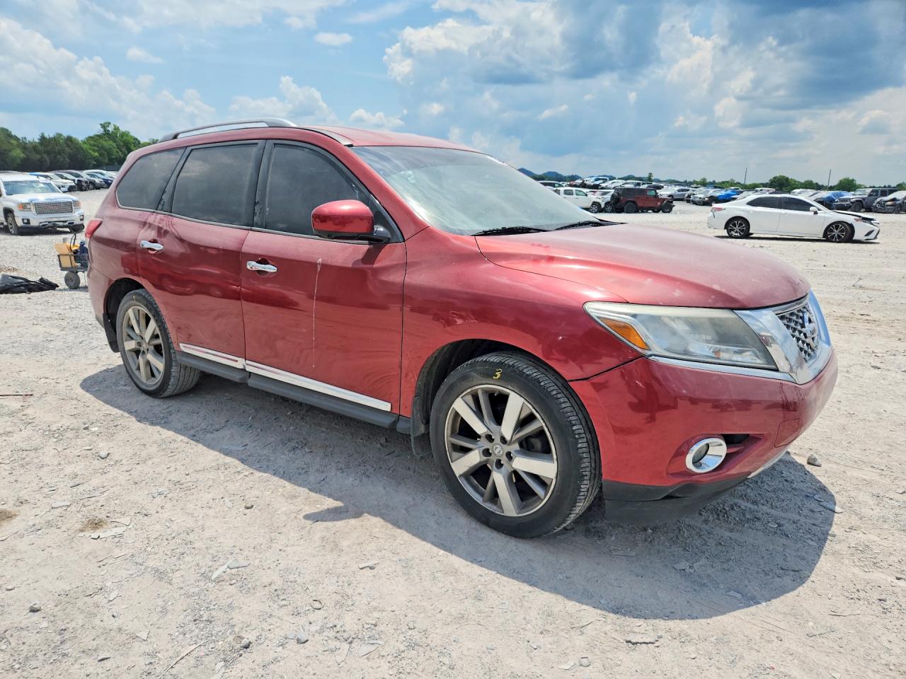 2013 Nissan Pathfinder S Red vin: 5N1AR2MN0DC667789